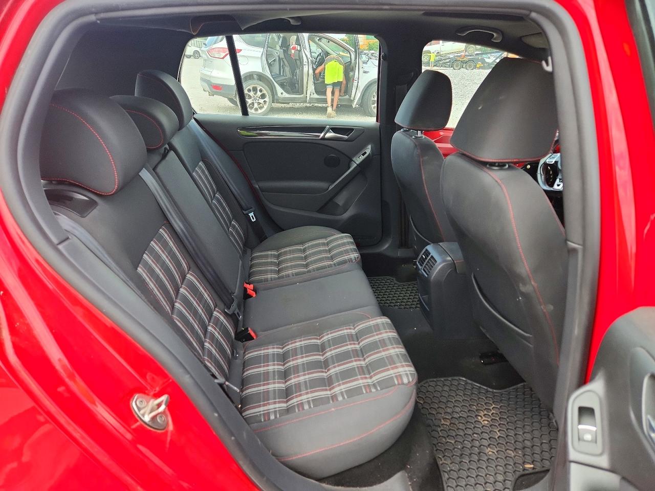 2013 Volkswagen Gti Red vin: WVWGD7AJXDW063080