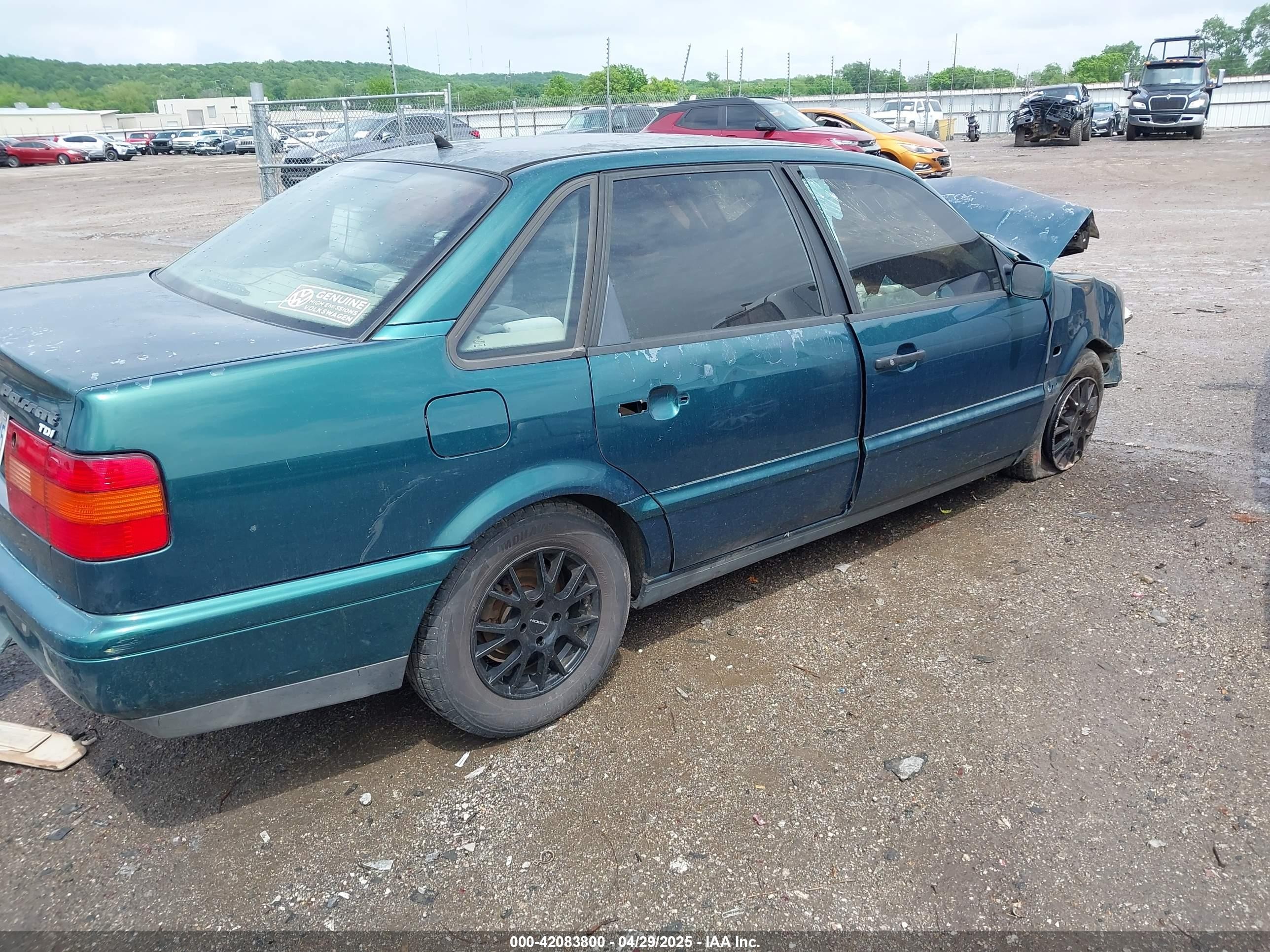 1997 Volkswagen Passat Tdi Beige vin: WVWGG83A7VB004331