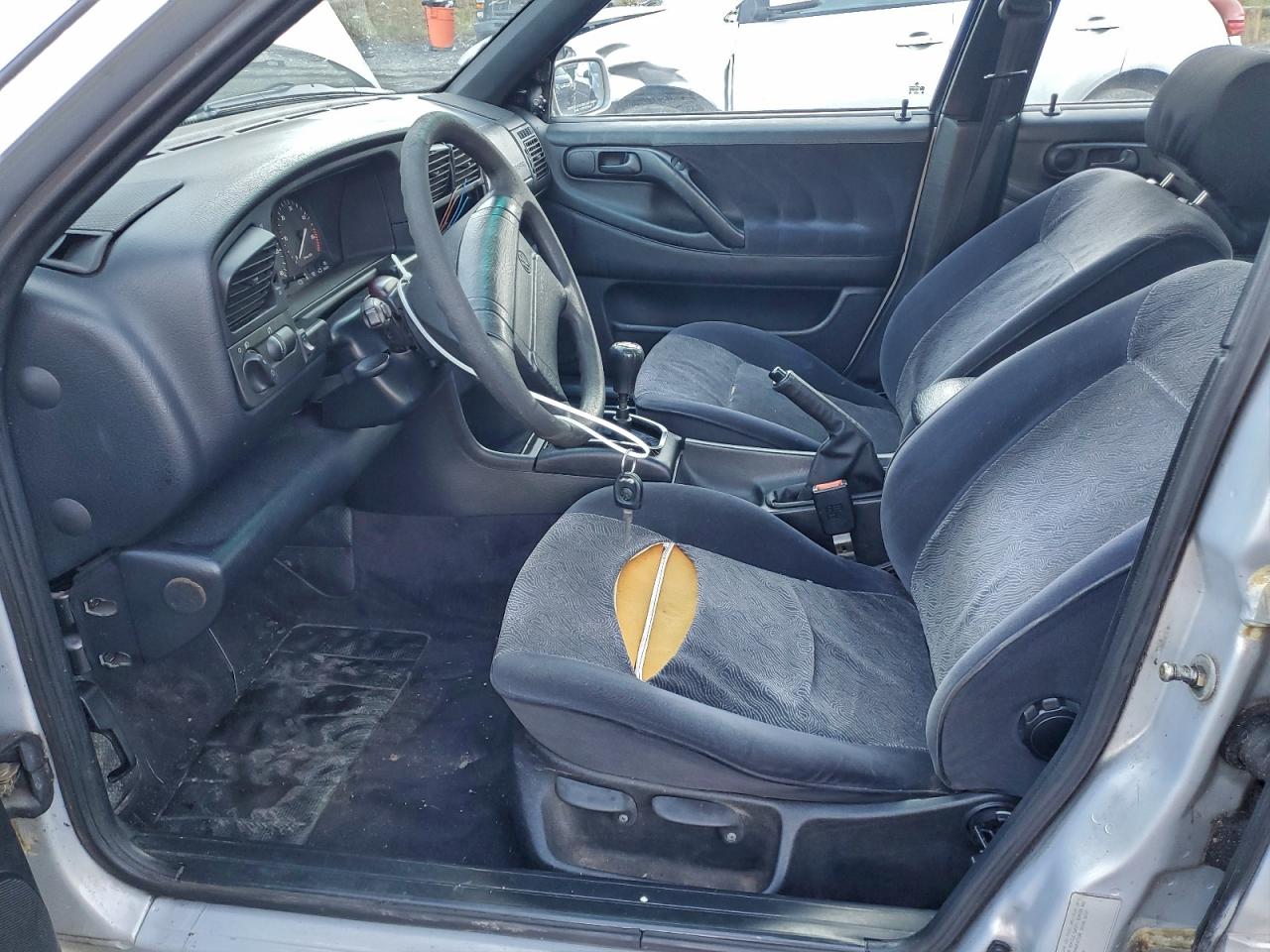 1997 Volkswagen Passat Tdi Silver vin: WVWGG83A8VB008291