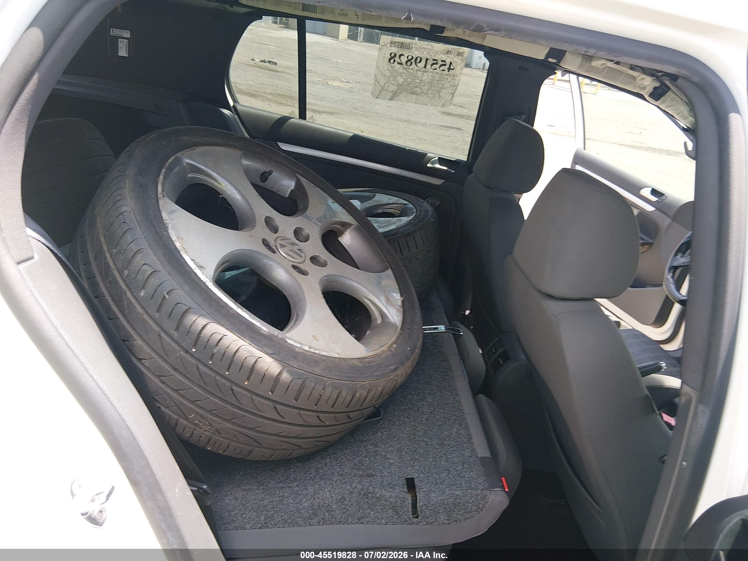 2009 Volkswagen Gti 4-door White vin: WVWHD71K69W148339