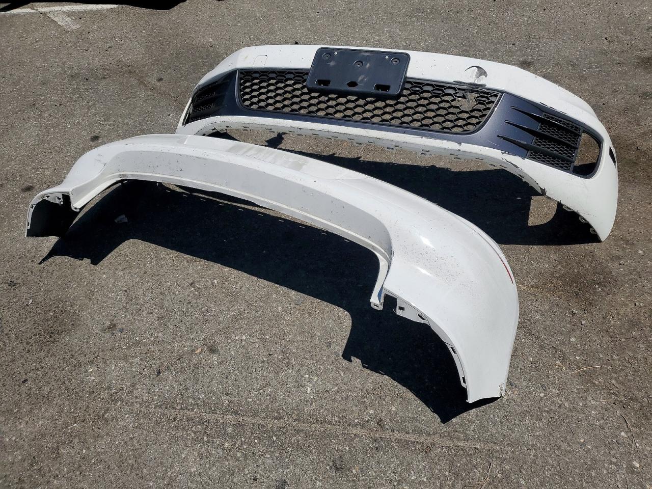 2012 Volkswagen Gti White vin: WVWHD7AJ1CW053587