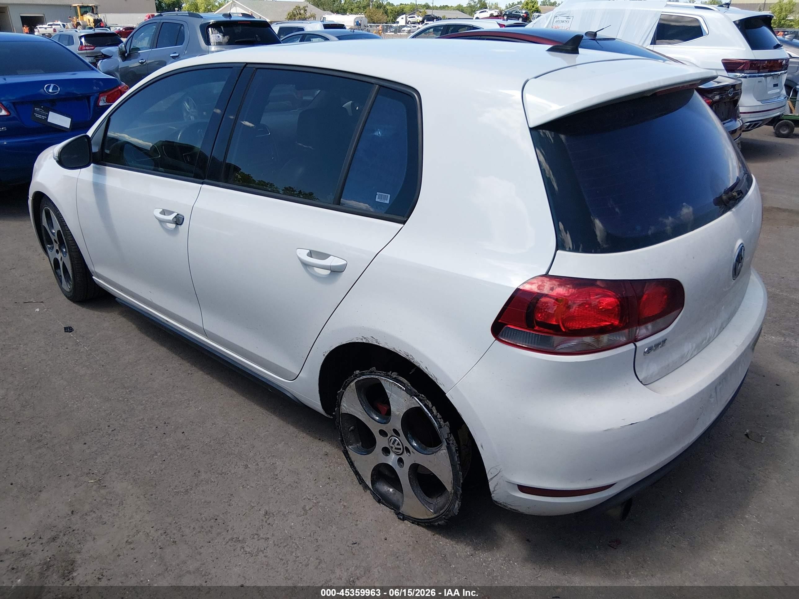 2010 Volkswagen Gti 4-door White vin: WVWHD7AJ3AW094459