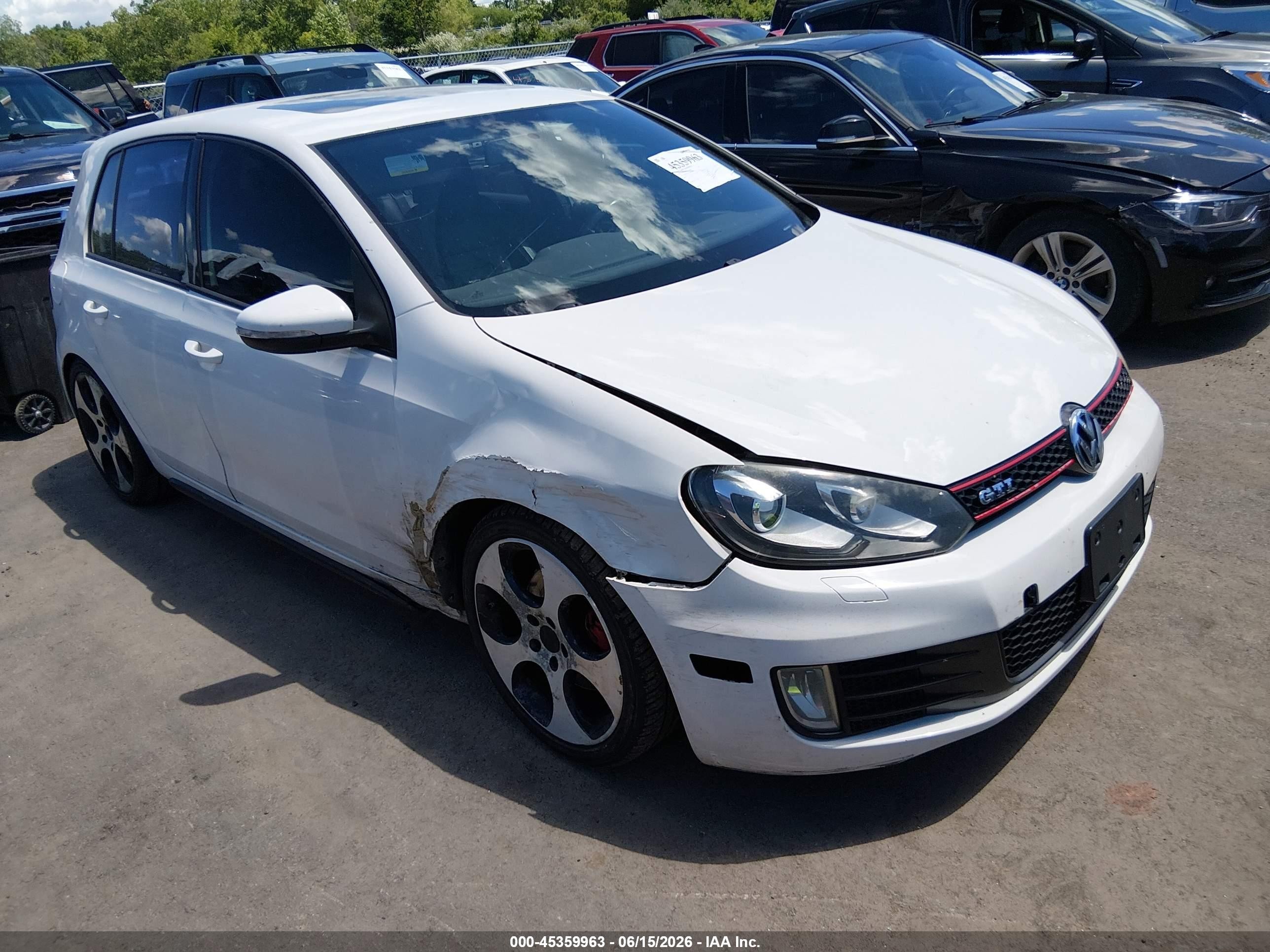 2010 Volkswagen Gti 4-door White vin: WVWHD7AJ3AW094459
