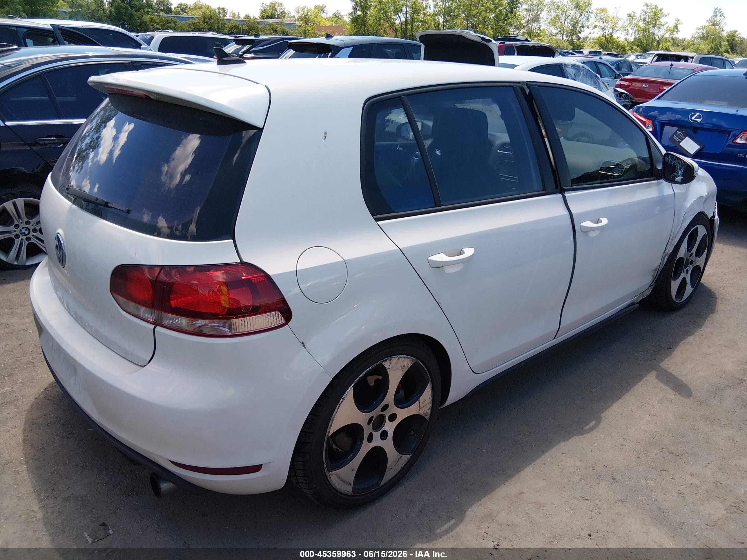 2010 Volkswagen Gti 4-door White vin: WVWHD7AJ3AW094459