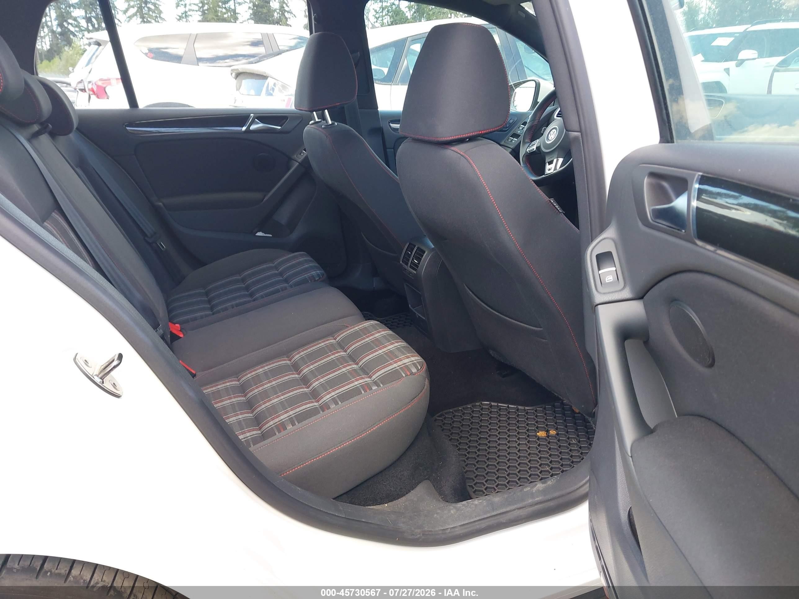 2010 Volkswagen Gti 4-door Белый vin: WVWHD7AJ3AW404917