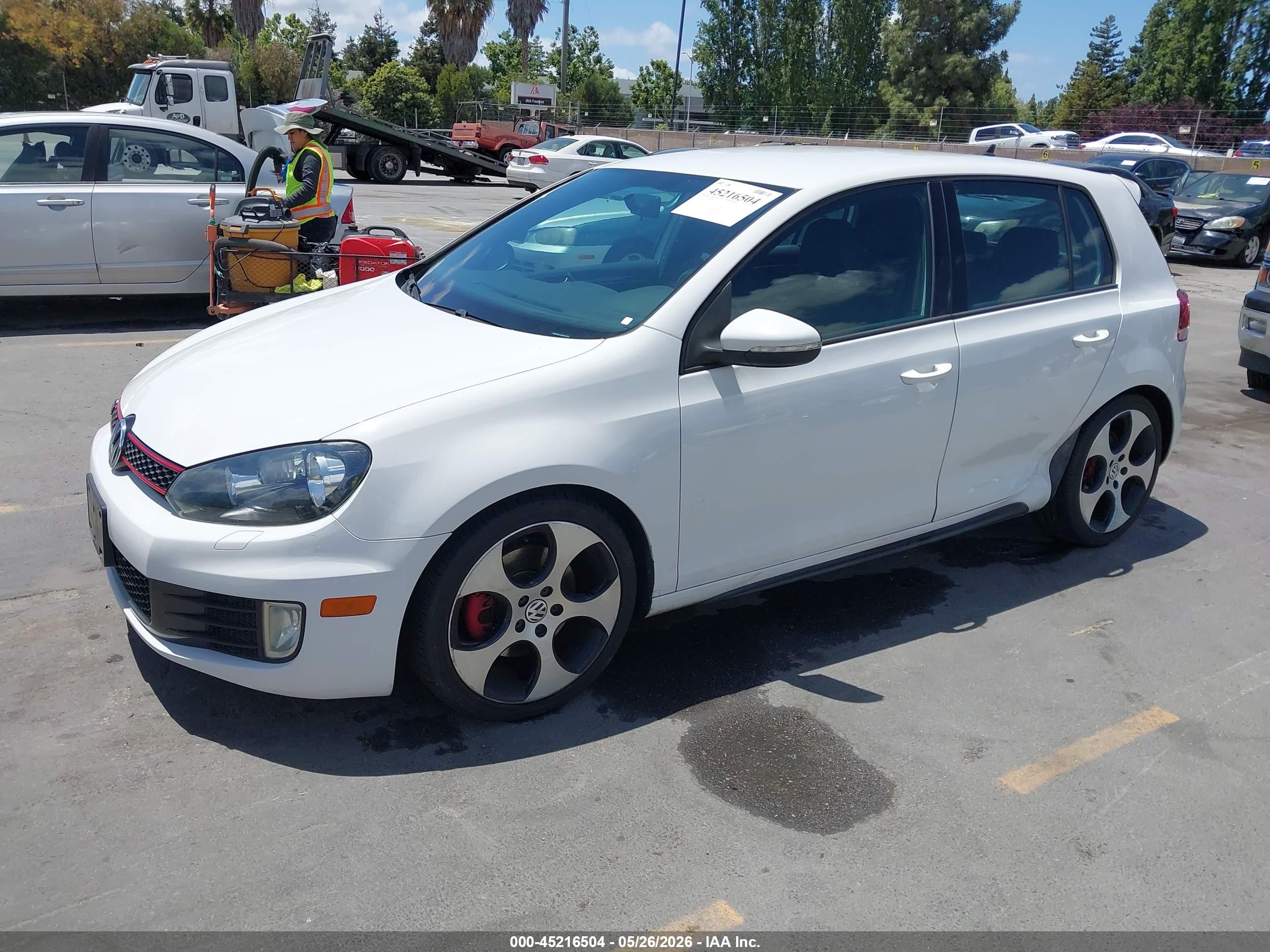 2013 Volkswagen Gti 4-door White vin: WVWHD7AJ7DW122347