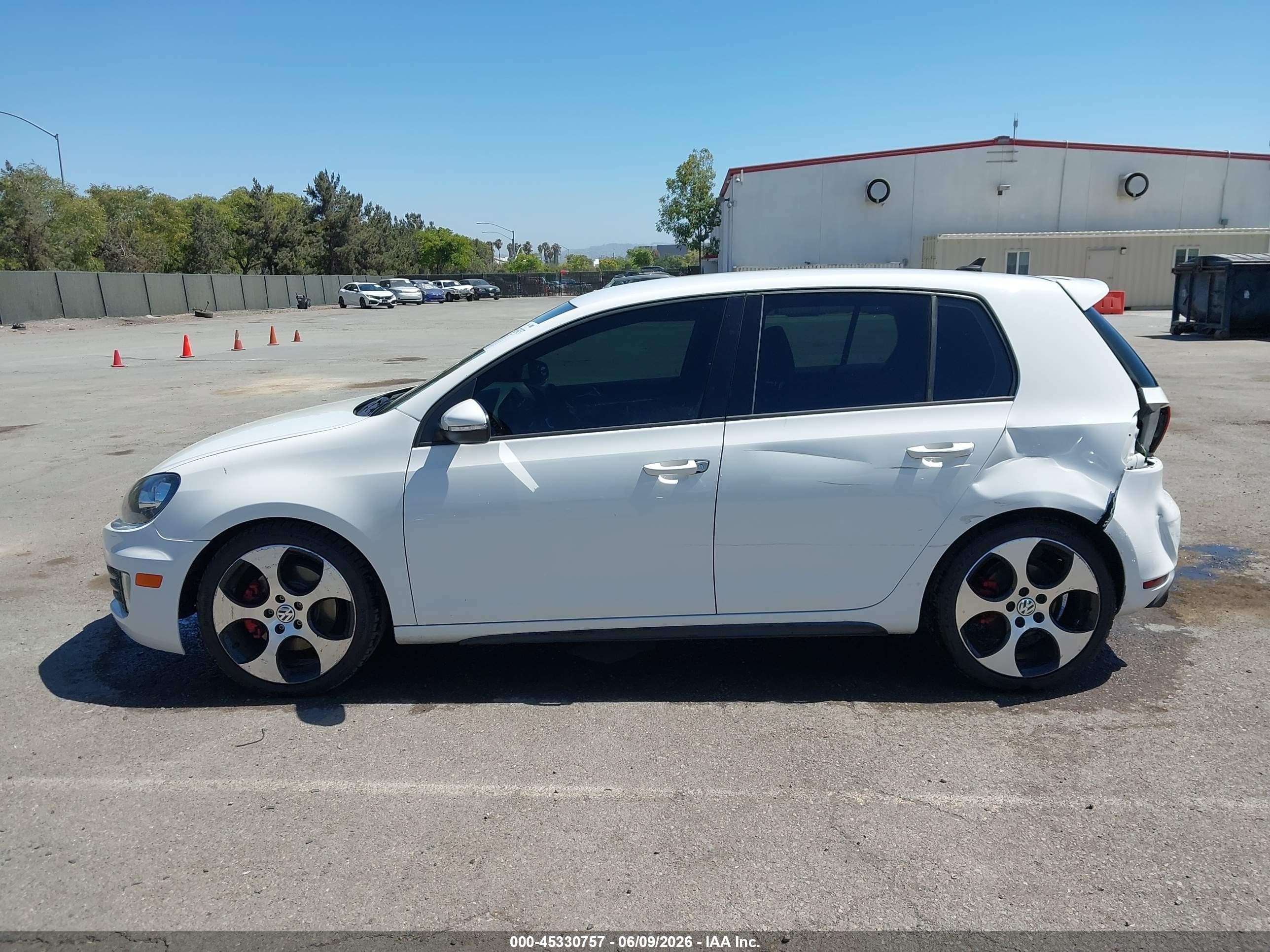 2012 Volkswagen Gti 4-door White vin: WVWHD7AJ8CW204702