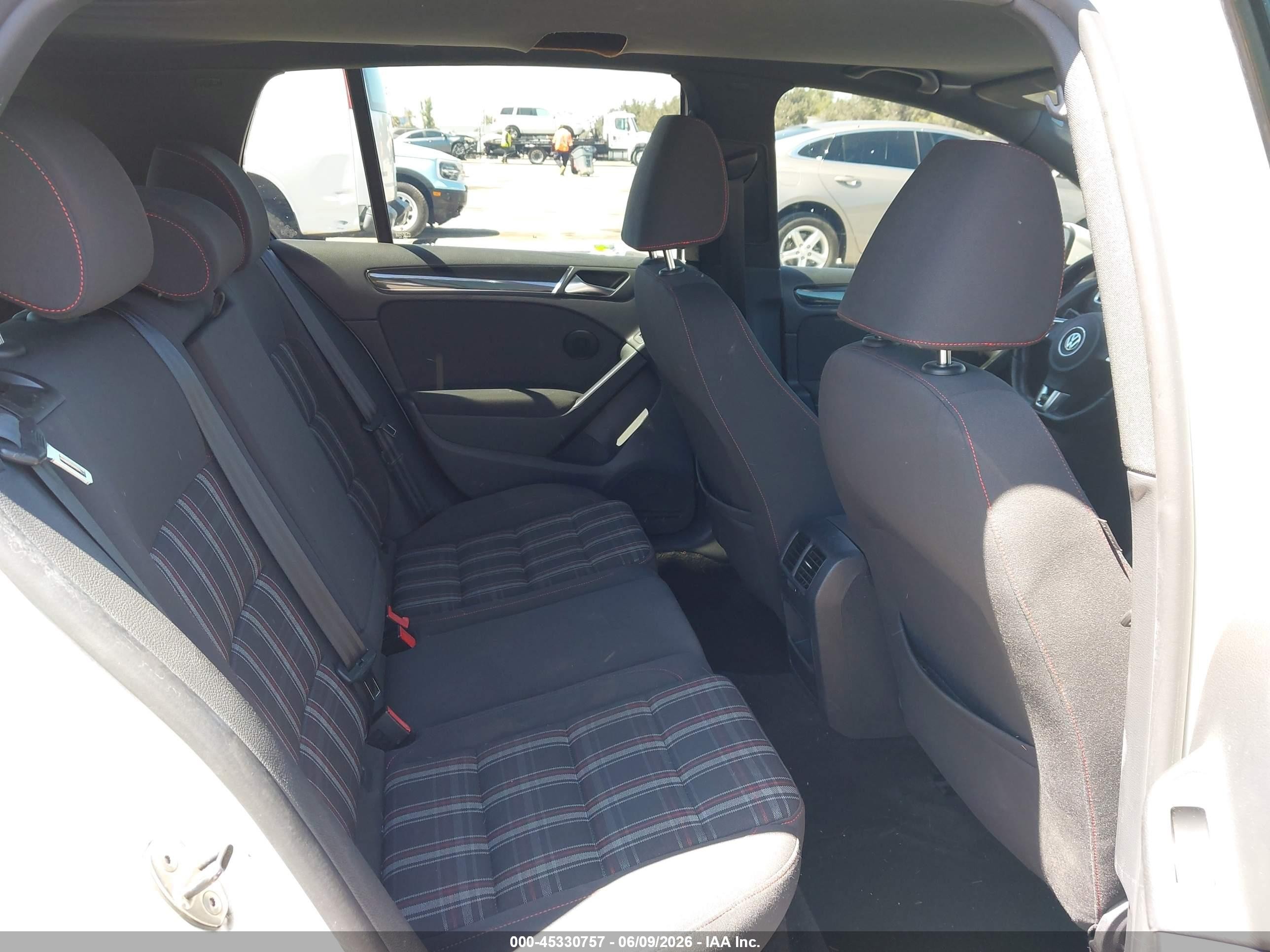 2012 Volkswagen Gti 4-door White vin: WVWHD7AJ8CW204702