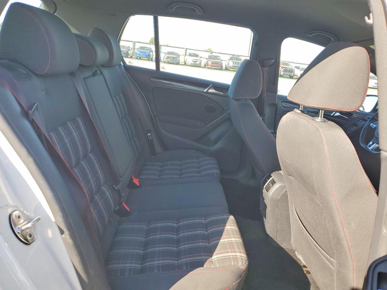 2014 Volkswagen Gti White vin: WVWHD7AJ8EW004230