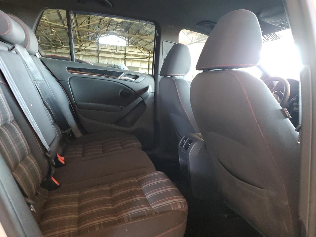 2012 Volkswagen Gti Белый vin: WVWHD7AJXCW205625