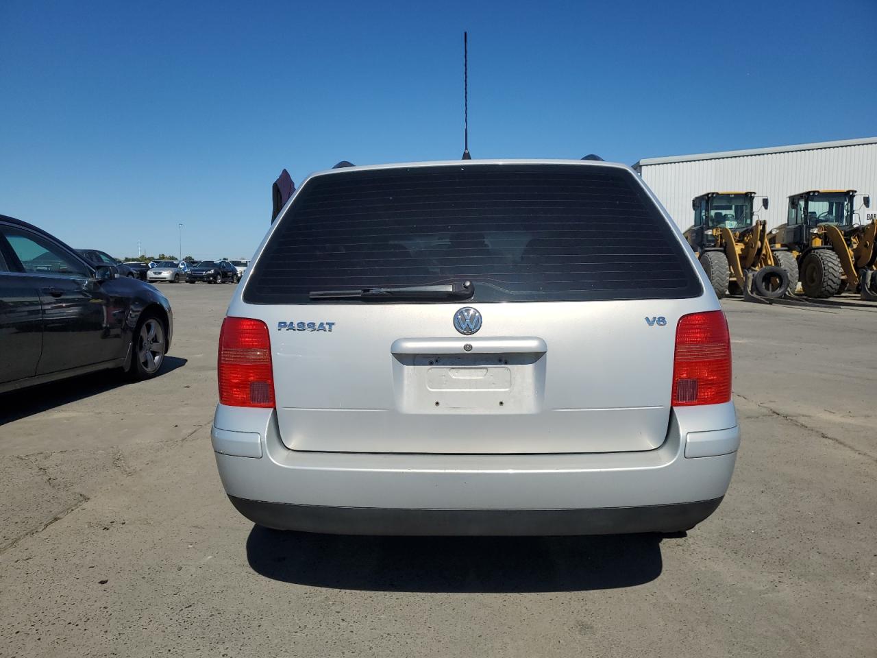 2001 Volkswagen Passat Gls Silver vin: WVWHH63B71E003865