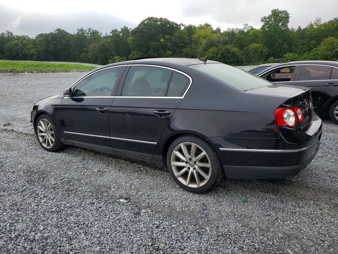 2007 Volkswagen Passat 2.0t Sport Black vin: WVWHK73C57E170458