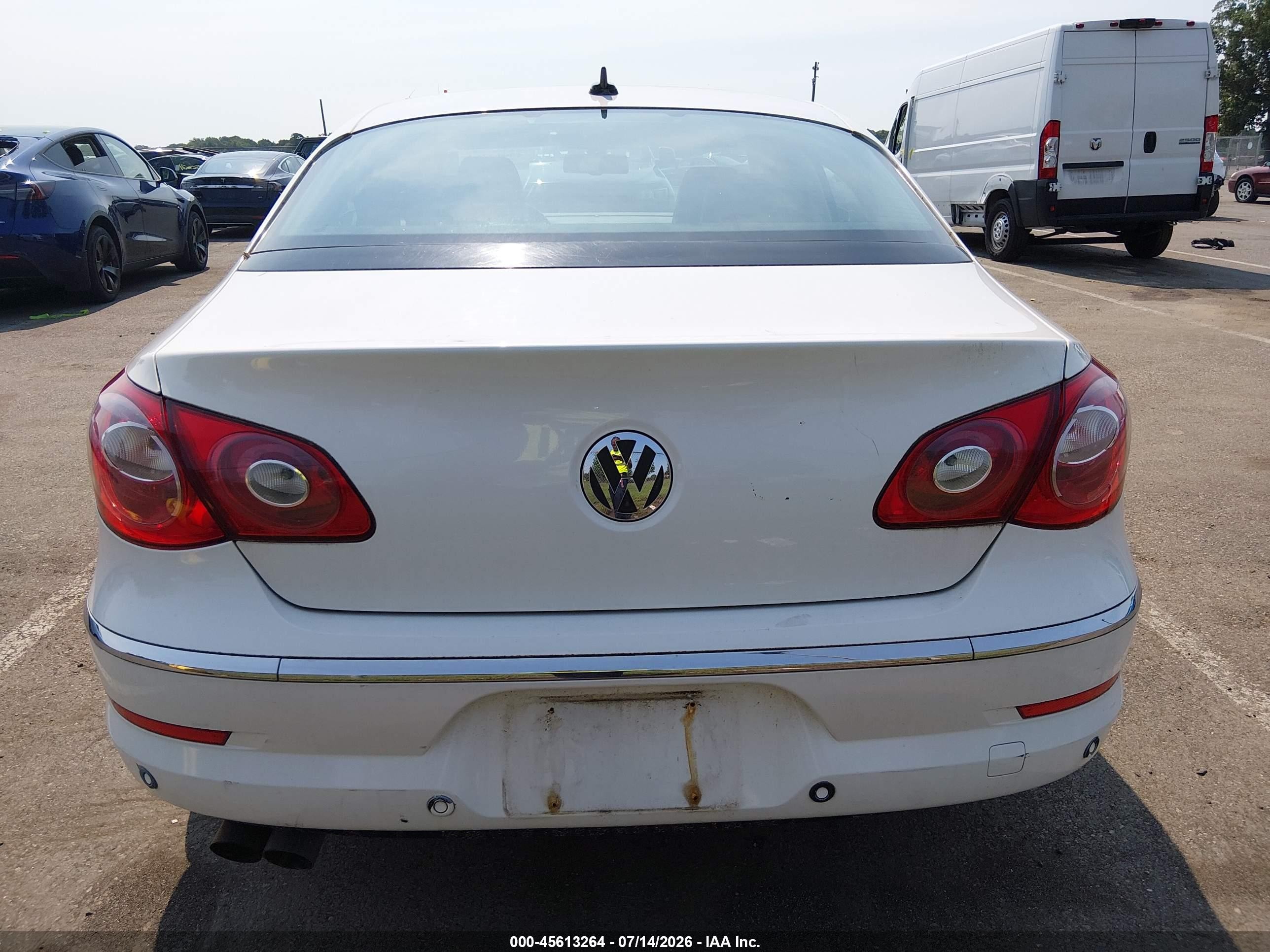 2009 Volkswagen Cc Luxury White vin: WVWHL73C09E535435