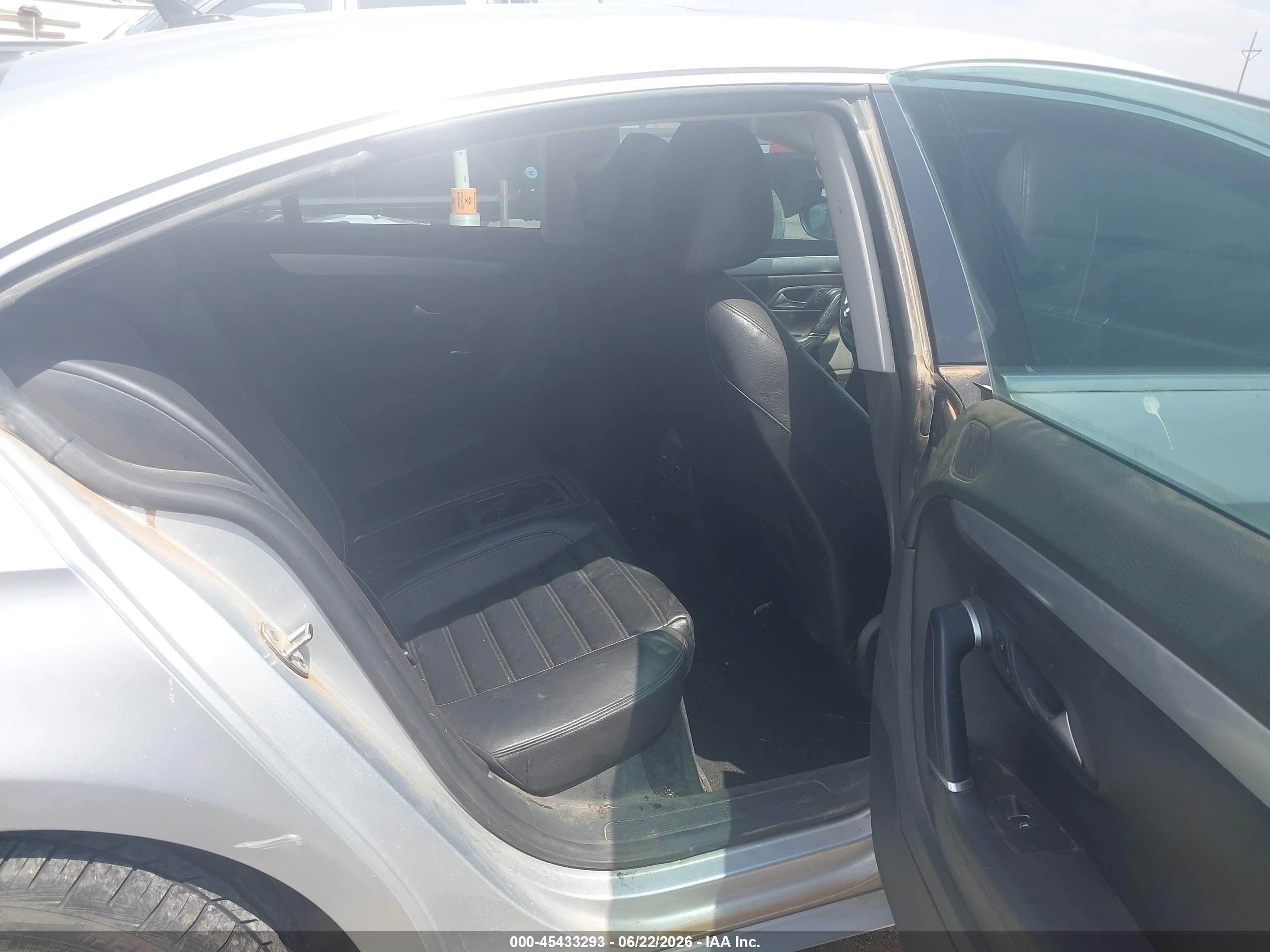2009 Volkswagen Cc Luxury Silver vin: WVWHL73C19E509975