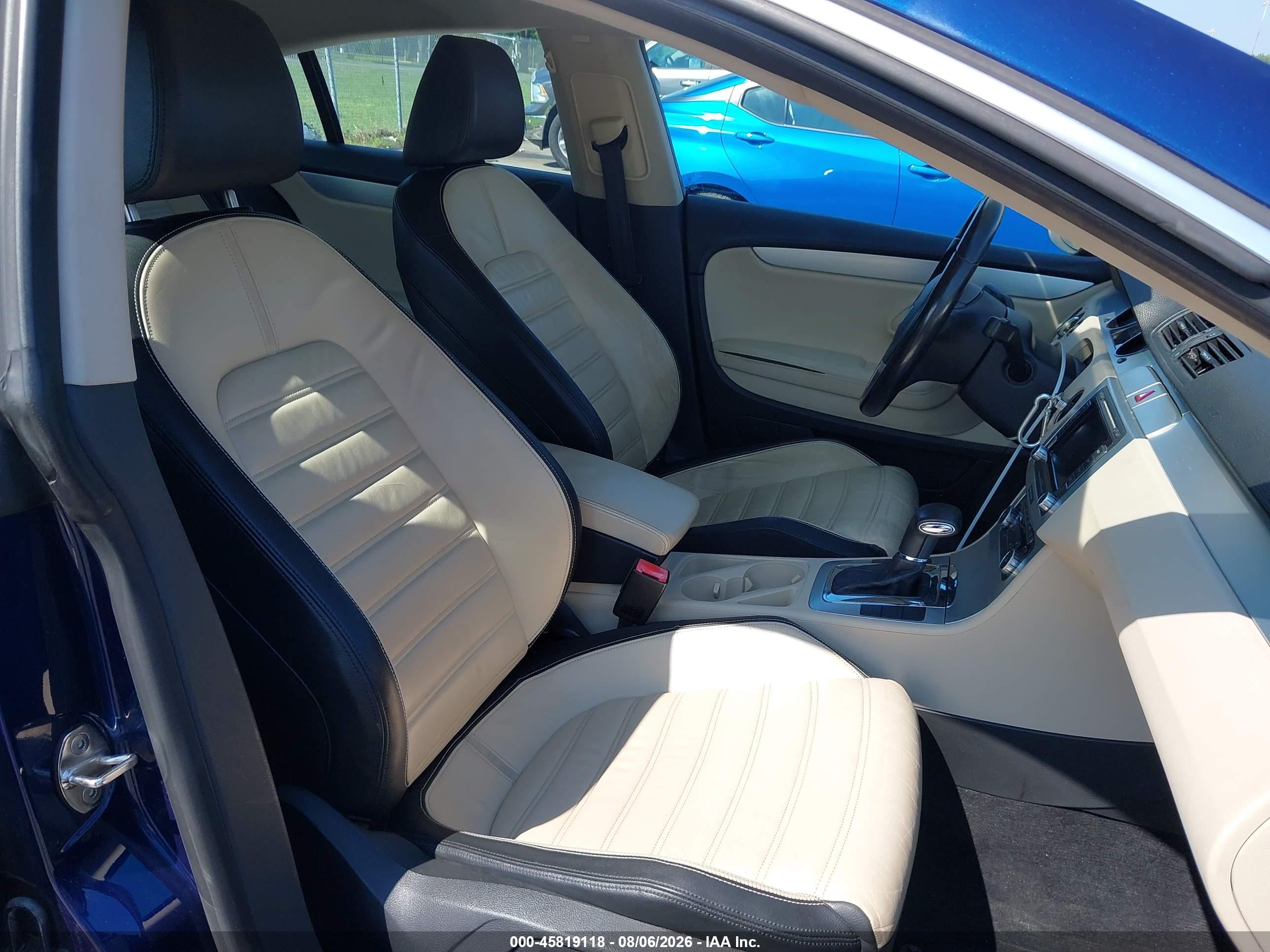2009 Volkswagen Cc Luxury Blue vin: WVWHL73C89E523663