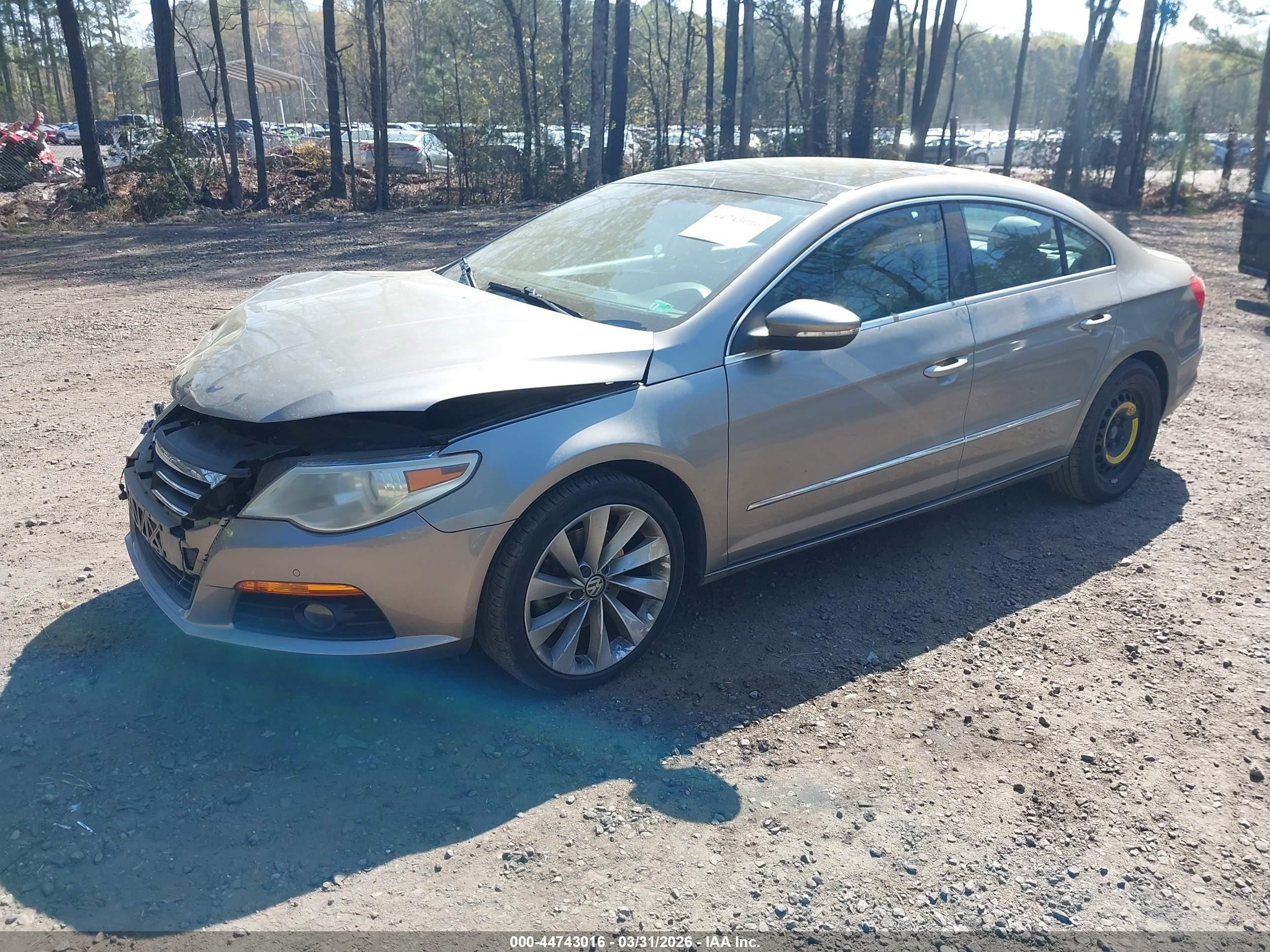 2010 Volkswagen Cc Luxury Серебряный vin: WVWHN7AN0AE535793