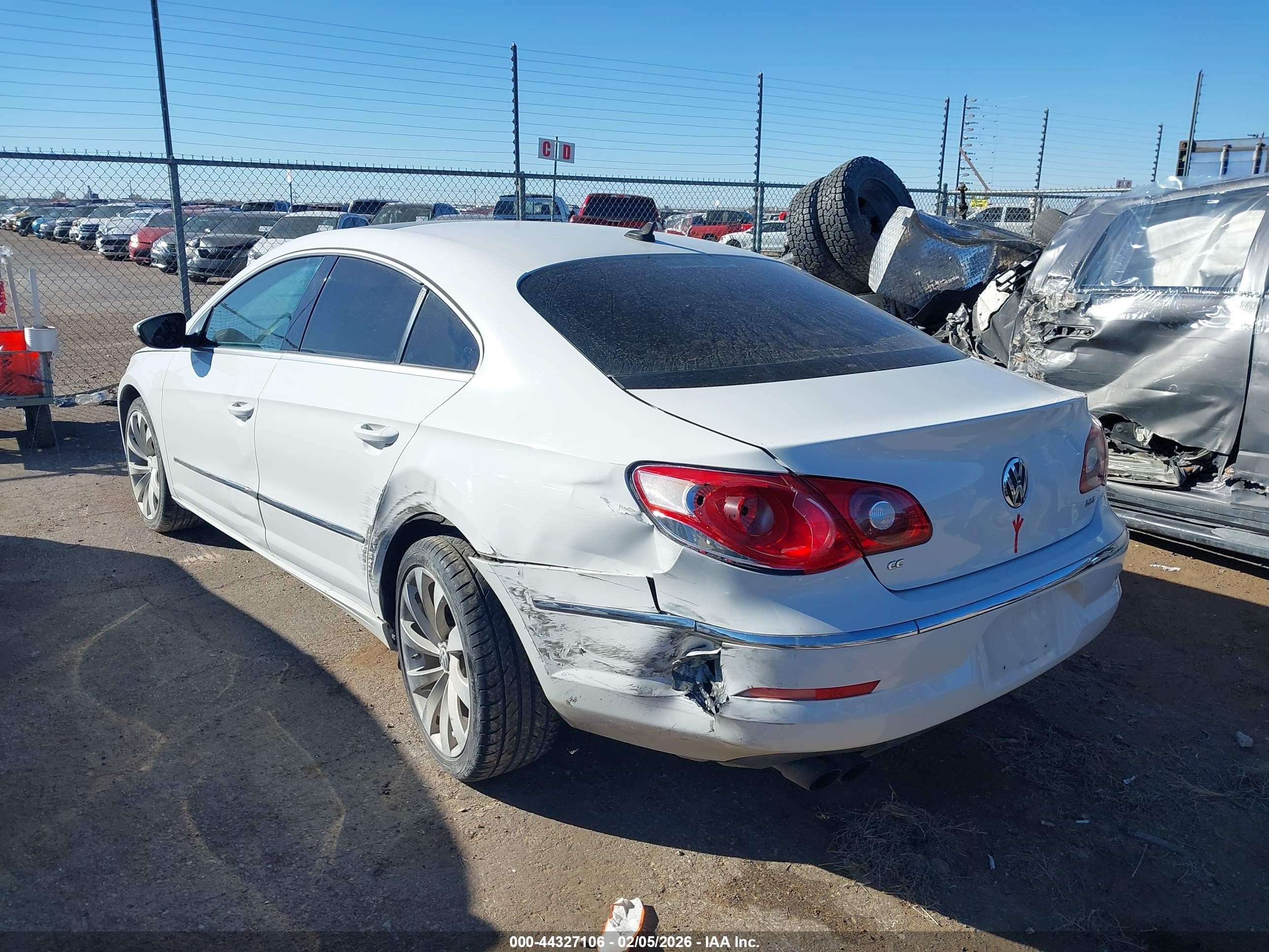 2011 Volkswagen Cc Lux Limited White vin: WVWHP7AN5BE730347