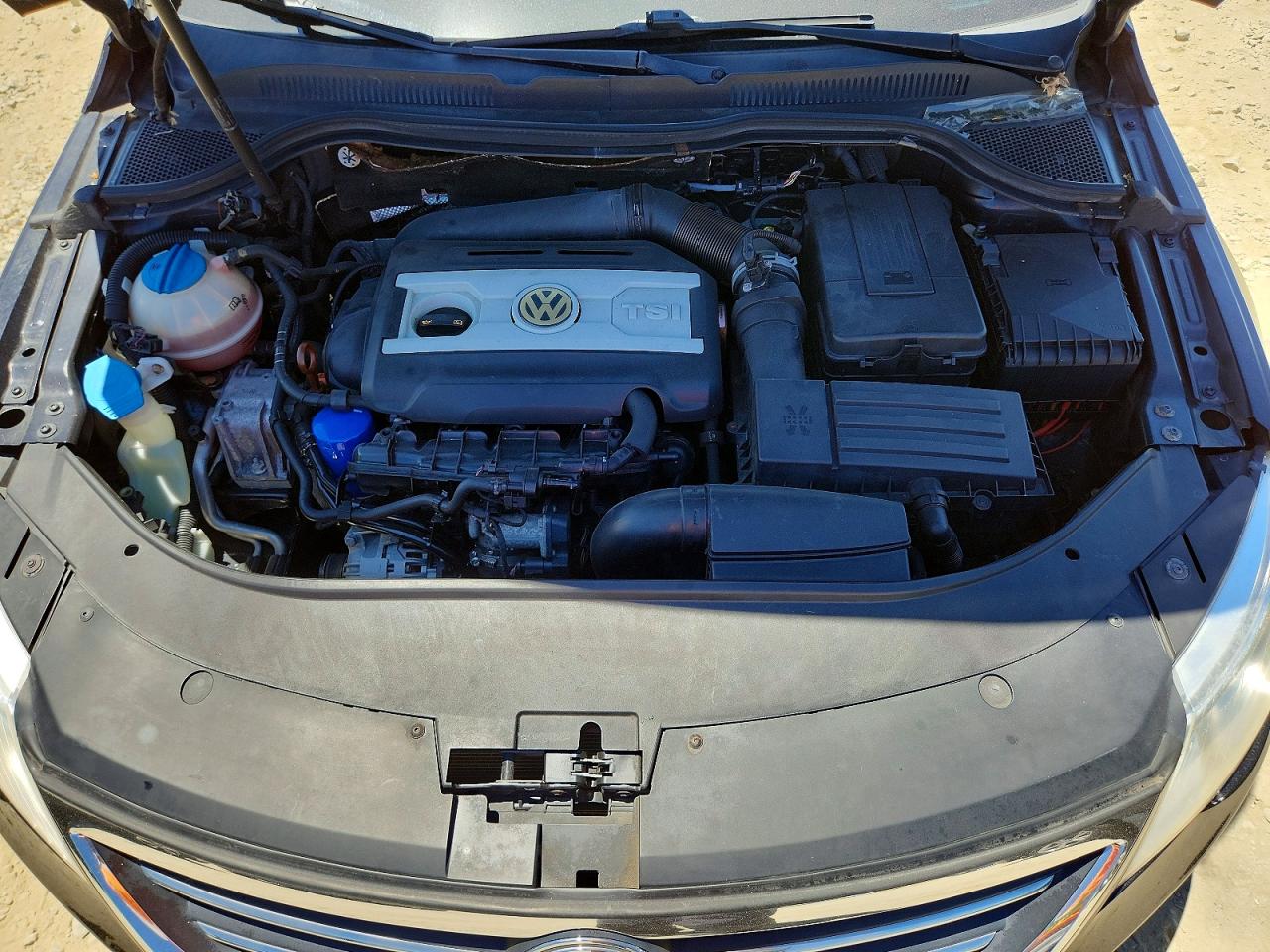2010 Volkswagen Cc Luxury Синий vin: WVWHP7AN6AE541480