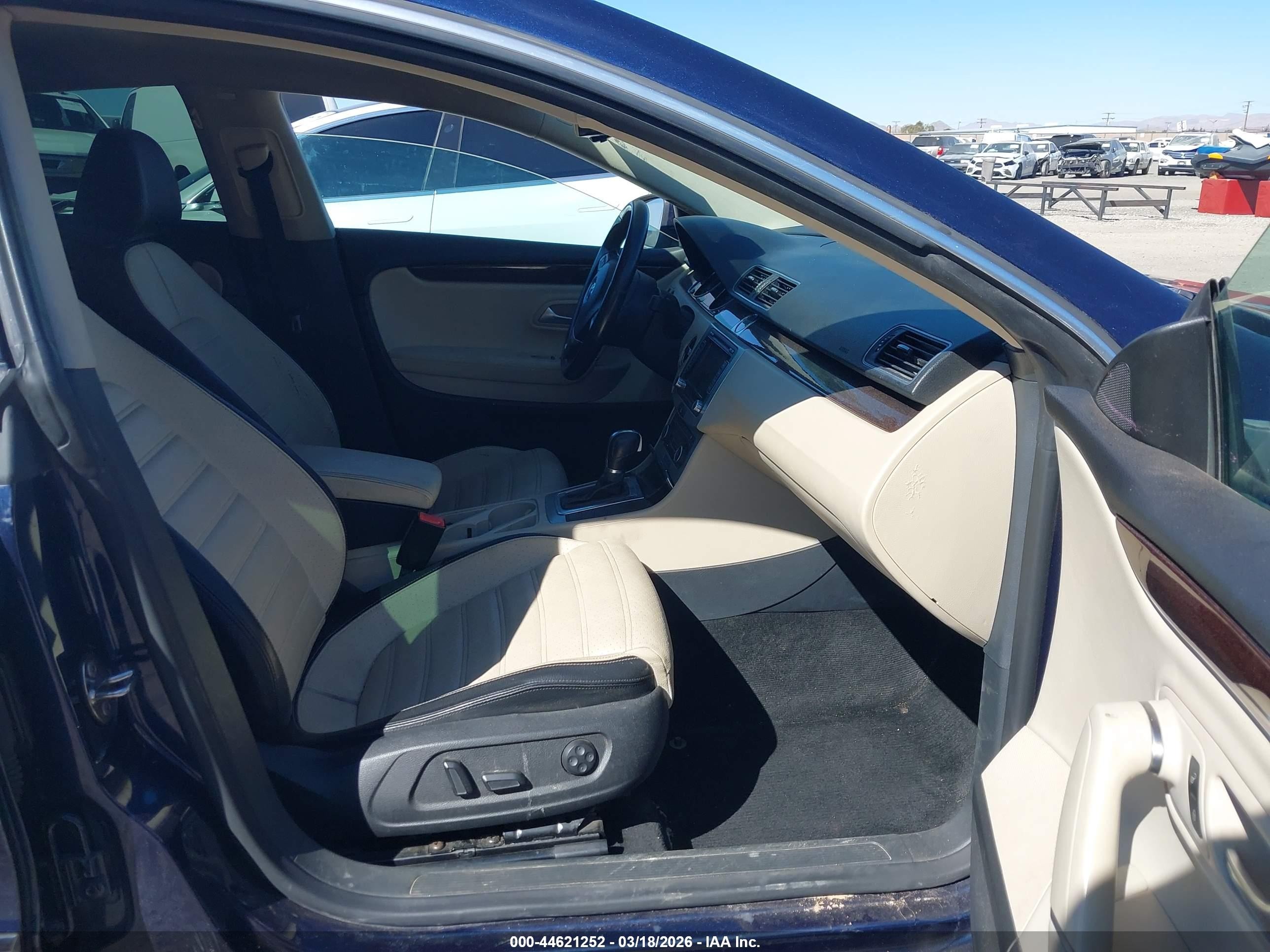 2012 Volkswagen Cc Lux Plus Синий vin: WVWHP7ANXCE541372