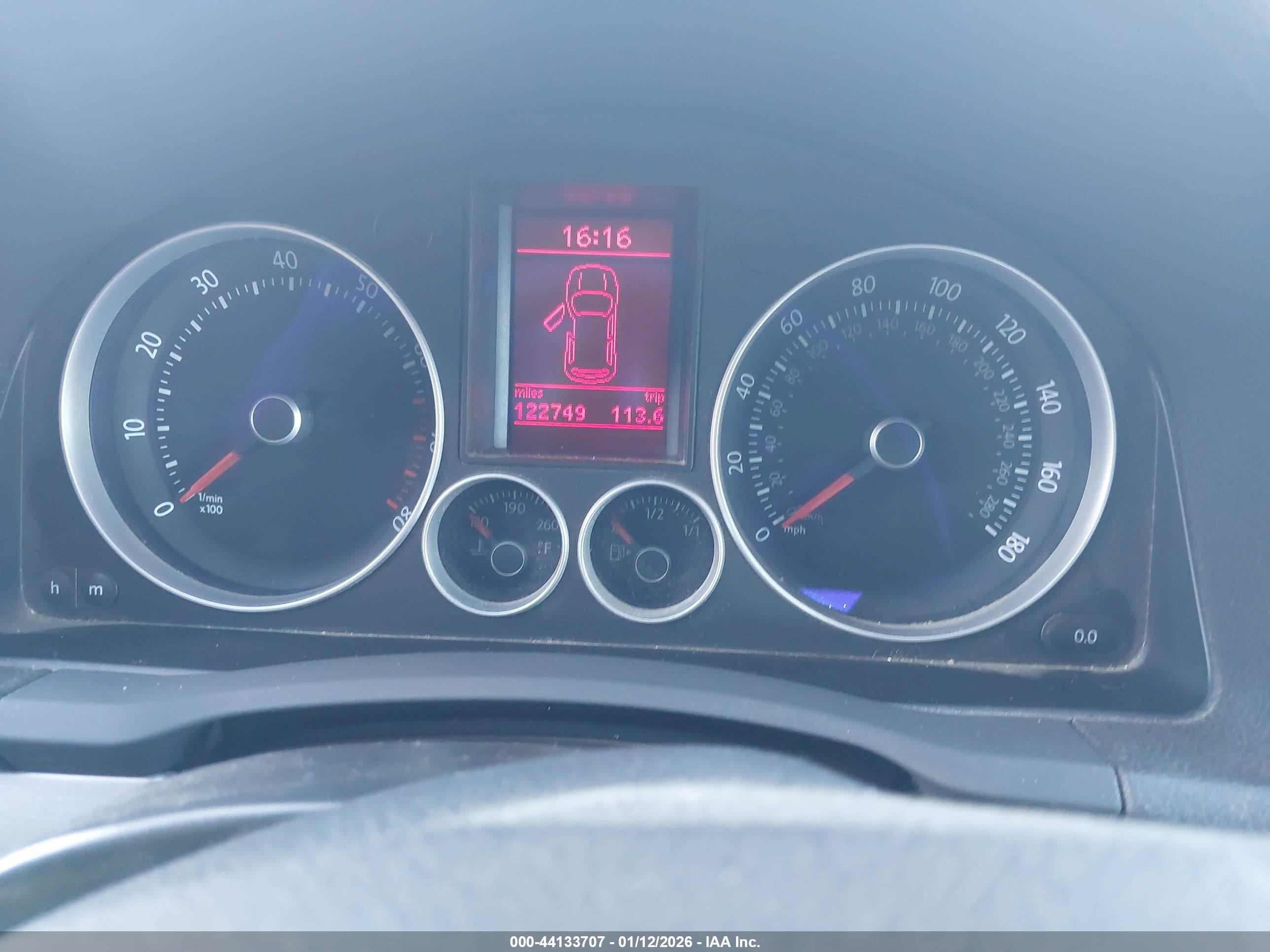 2008 Volkswagen Gti 4-door Серебряный vin: WVWHV71K18W234492