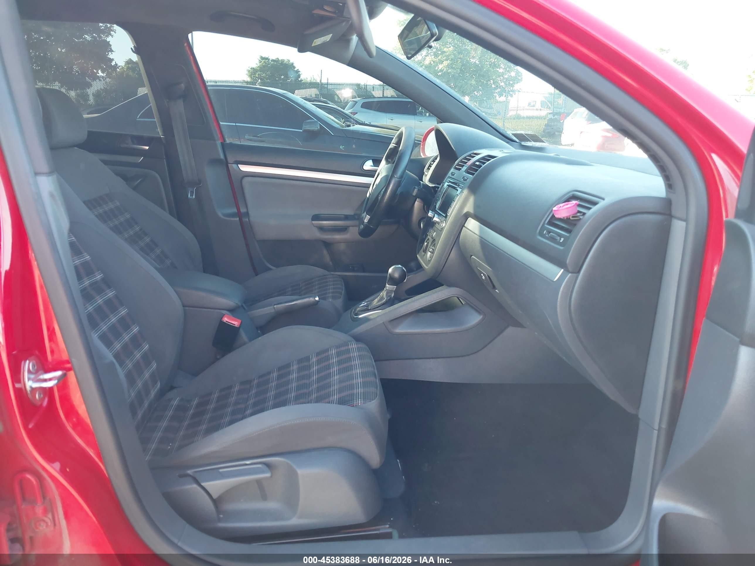 2009 Volkswagen Gti 4-door Red vin: WVWHV71K19W123443