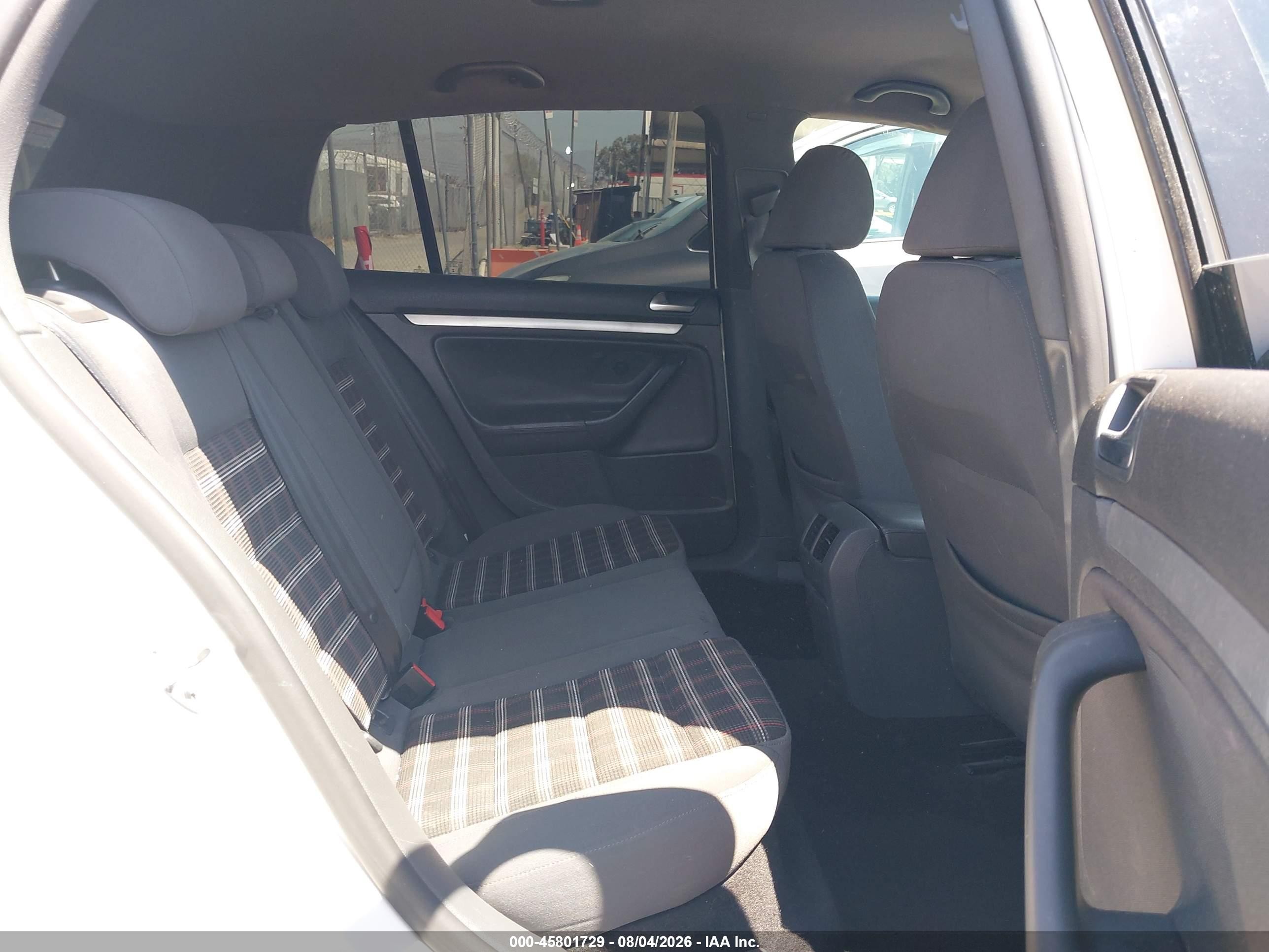 2008 Volkswagen Gti 4-door White vin: WVWHV71K78W178025