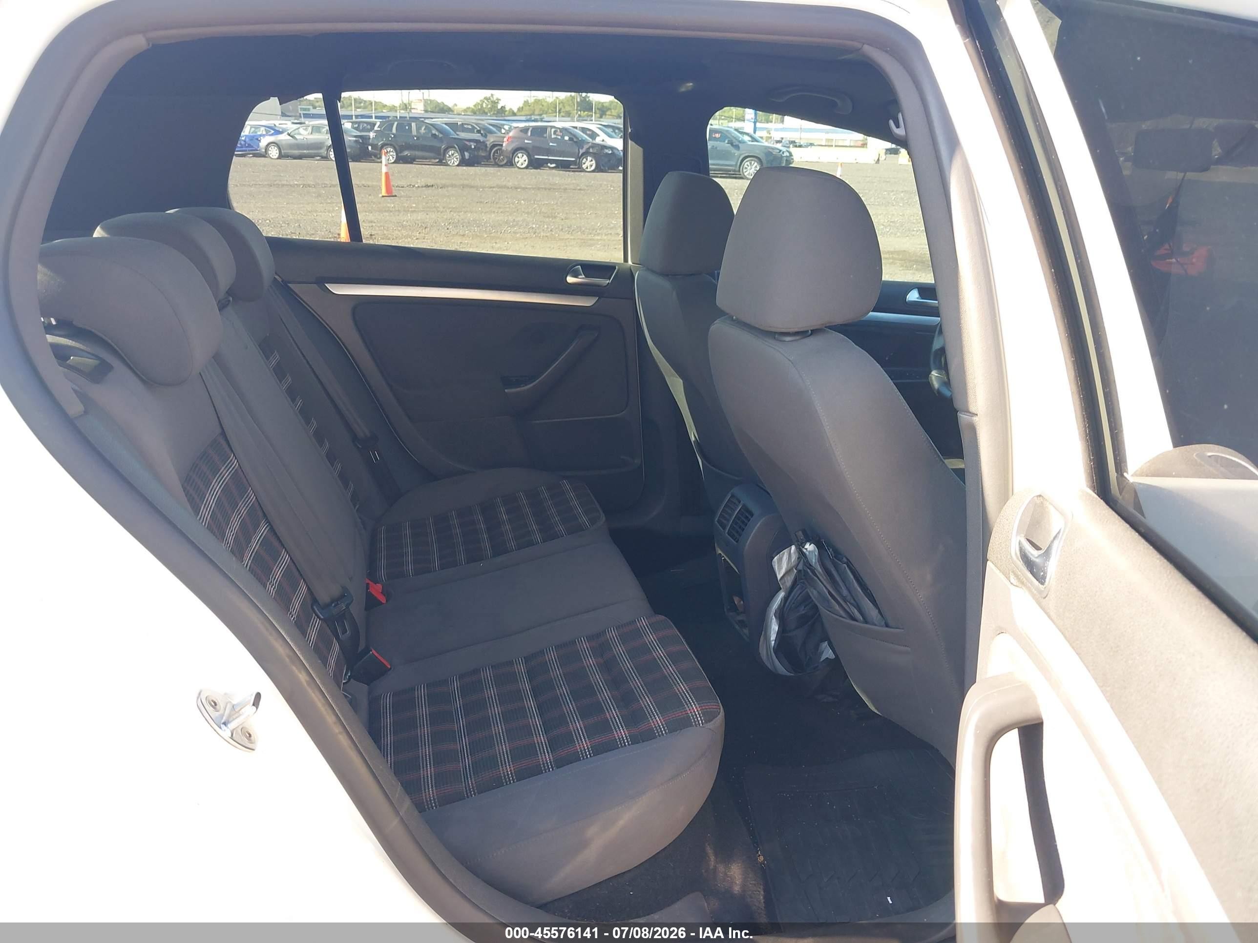 2008 Volkswagen Gti 4-door White vin: WVWHV71K78W230480