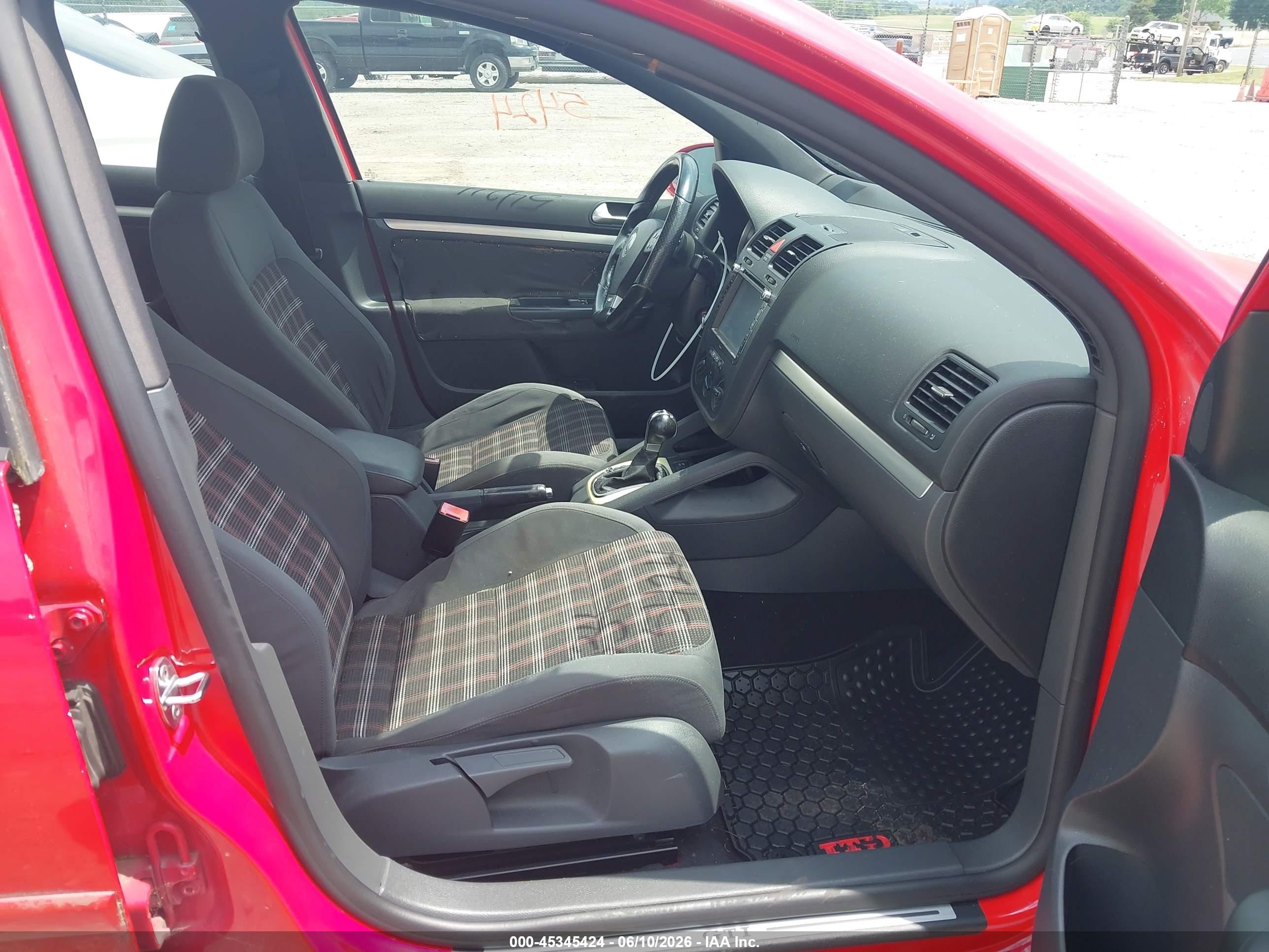 2009 Volkswagen Gti 4-door Red vin: WVWHV71K89W119499