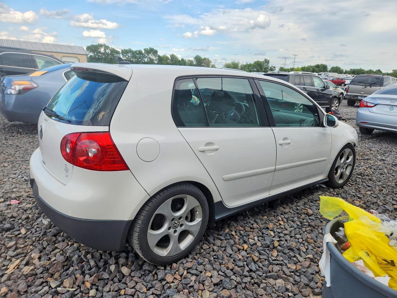 2009 Volkswagen Gti White vin: WVWHV71KX9W111792