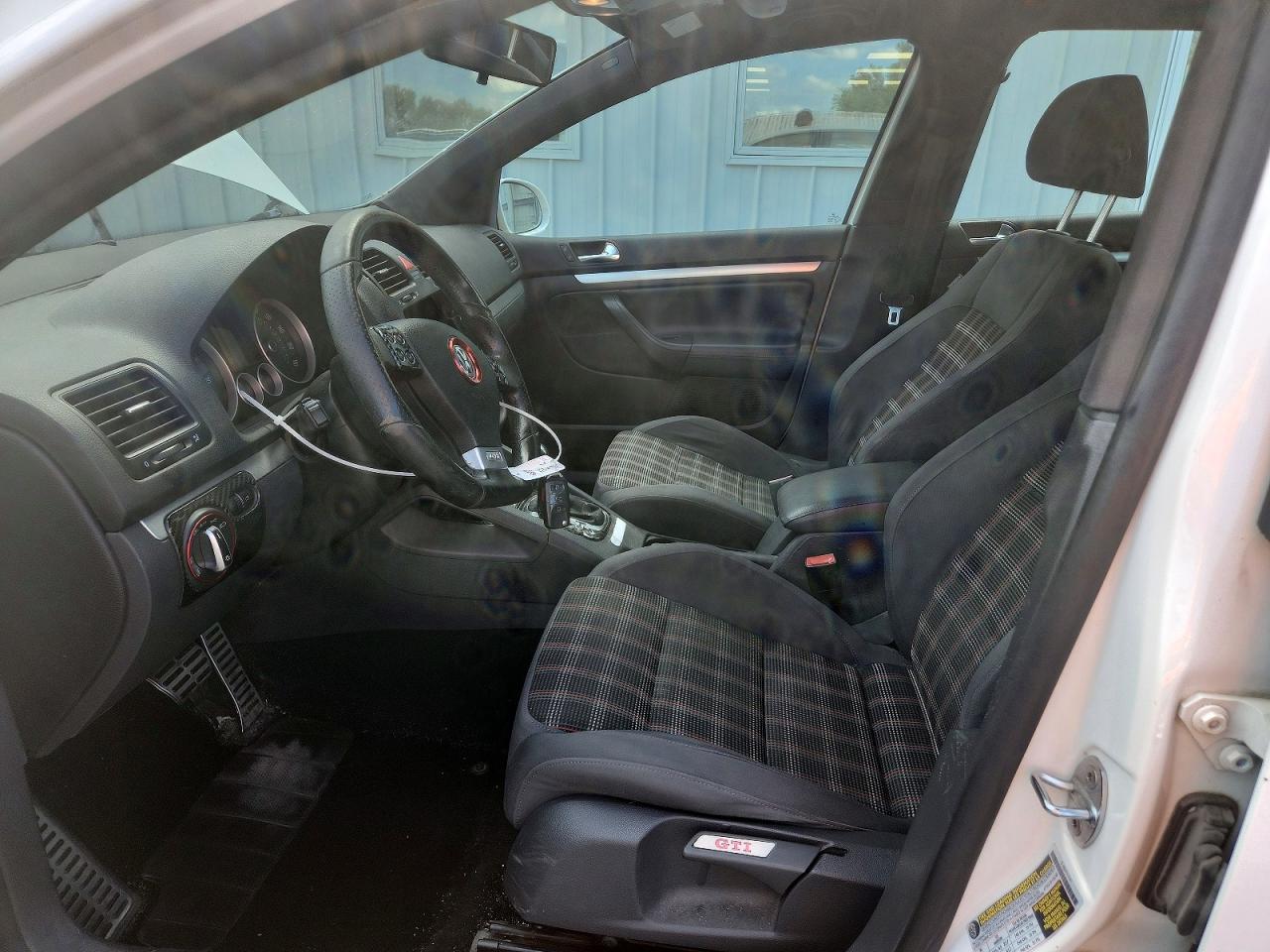 2009 Volkswagen Gti White vin: WVWHV71KX9W111792