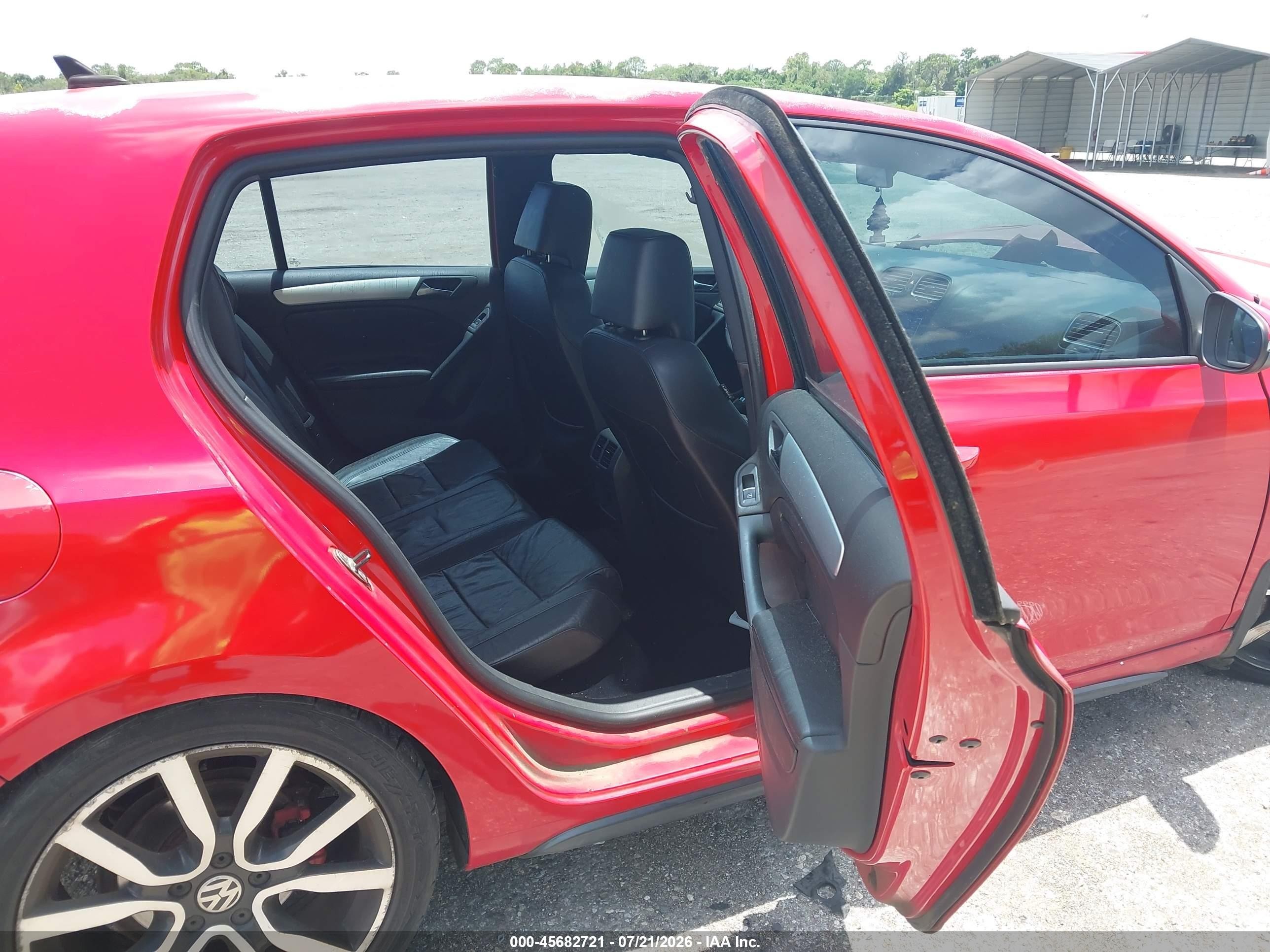 2012 Volkswagen Gti 4-door Autobahn Red vin: WVWHV7AJ0CW023347