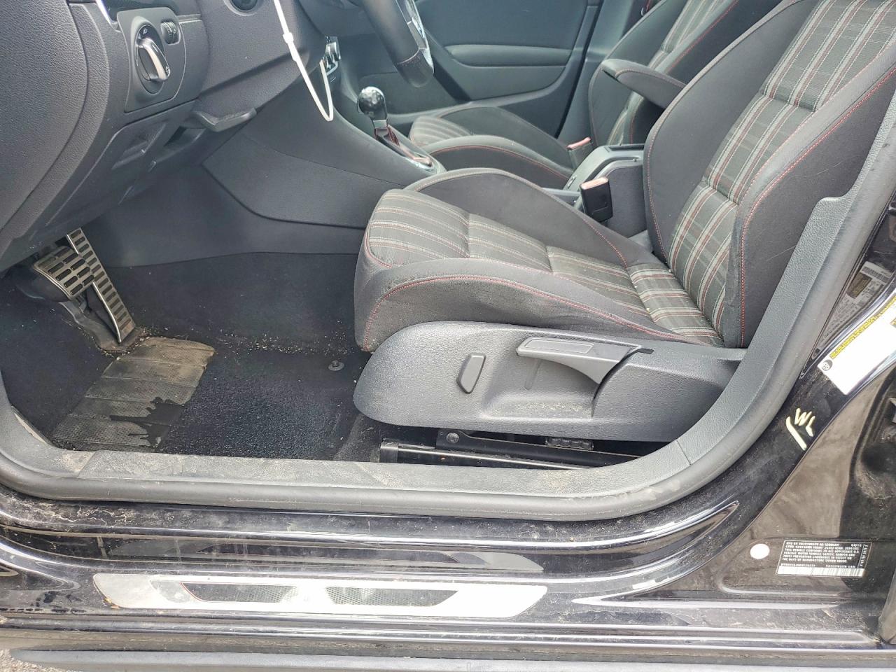2013 Volkswagen Gti Черный vin: WVWHV7AJ0DW136572