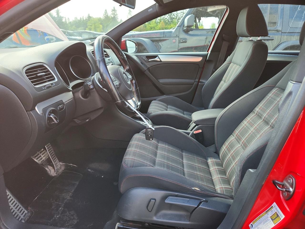 2012 Volkswagen Gti Red vin: WVWHV7AJ2CW222075