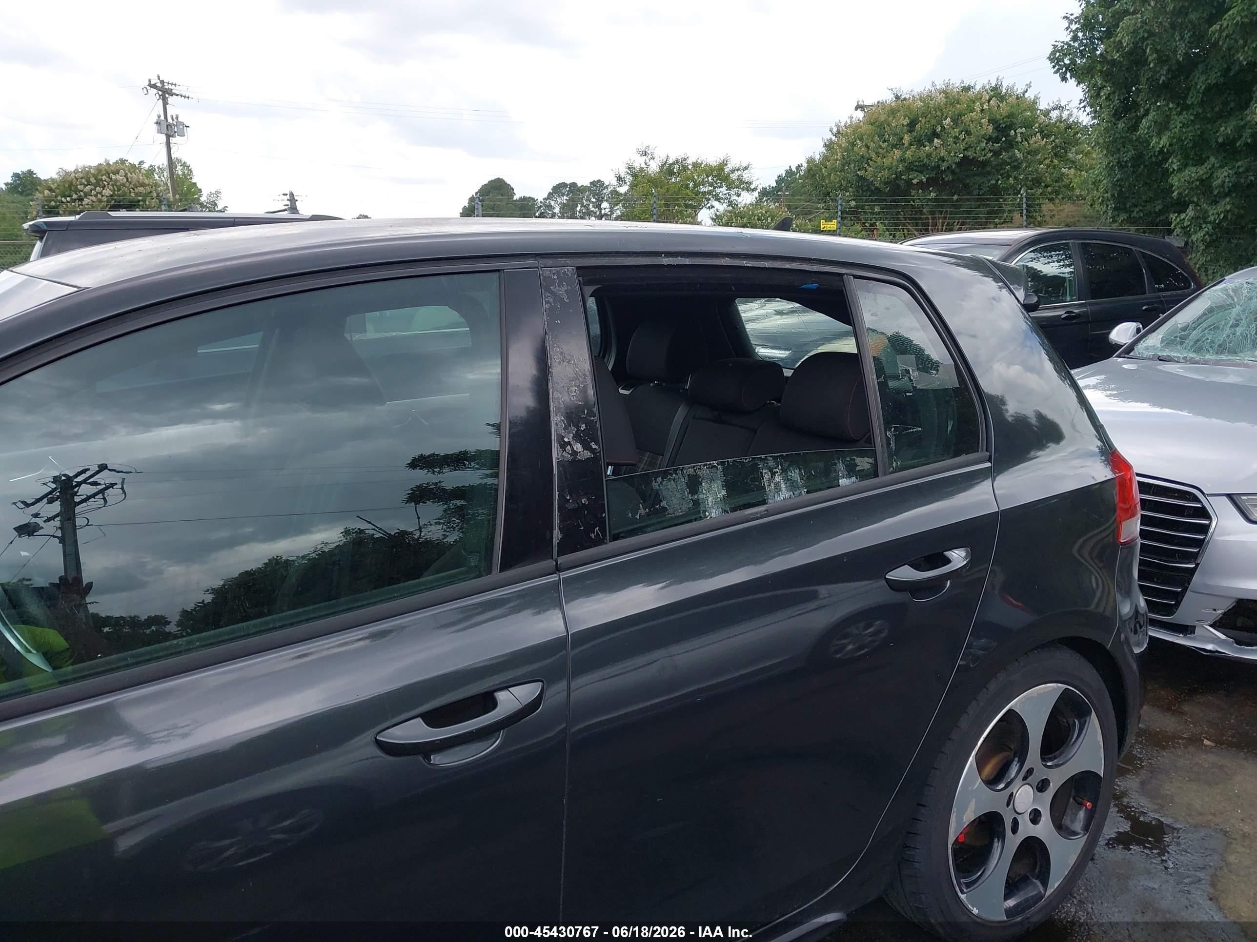 2013 Volkswagen Gti 4-door Gray vin: WVWHV7AJ2DW059154