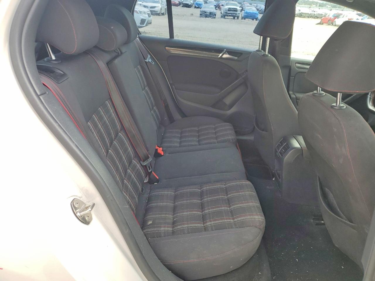 2013 Volkswagen Gti White vin: WVWHV7AJ3DW129633