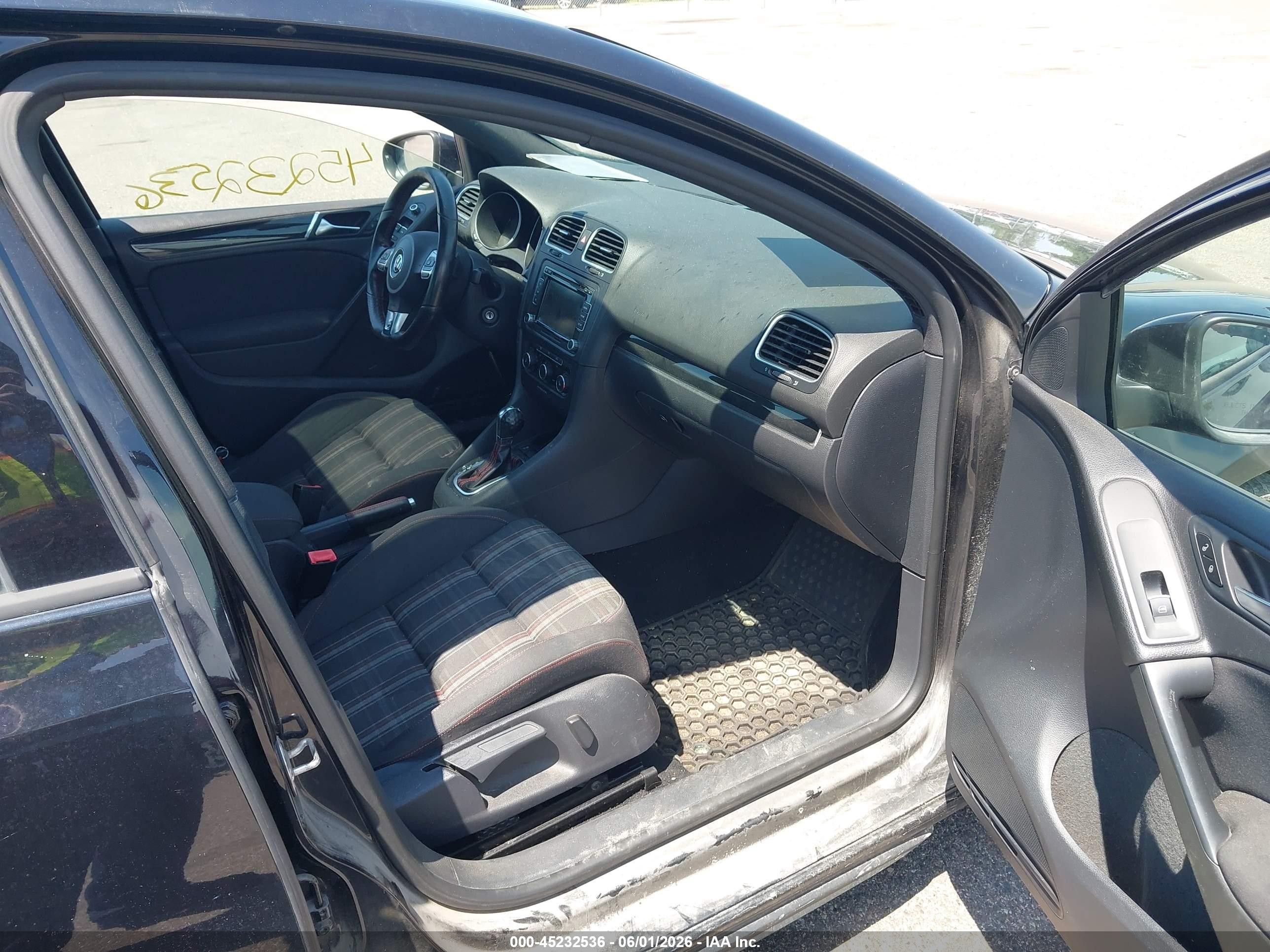 2013 Volkswagen Gti 4-door Black vin: WVWHV7AJ4DW127308