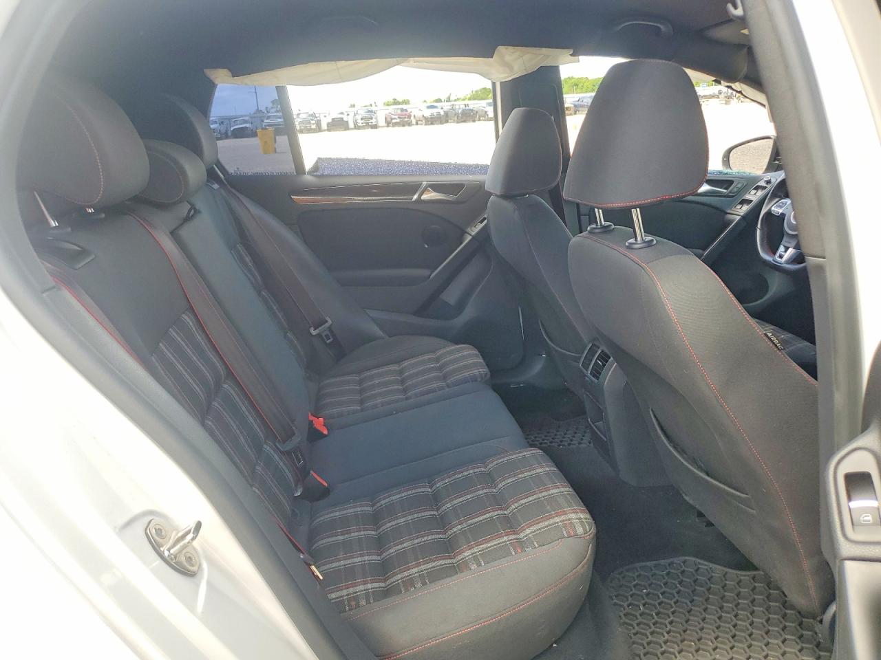 2013 Volkswagen Gti White vin: WVWHV7AJ5DW138365