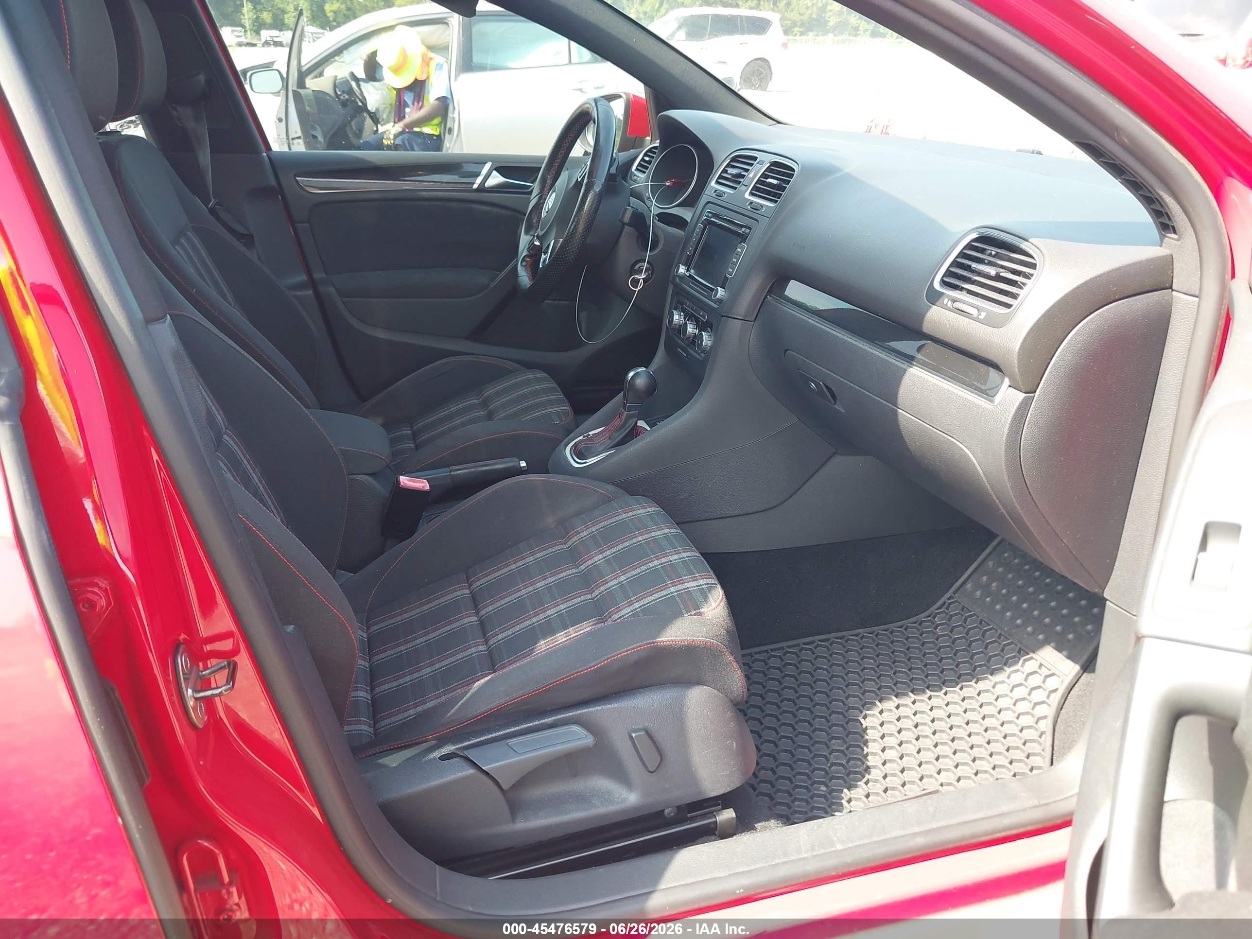 2010 Volkswagen Gti 4-door Red vin: WVWHV7AJ6AW303108