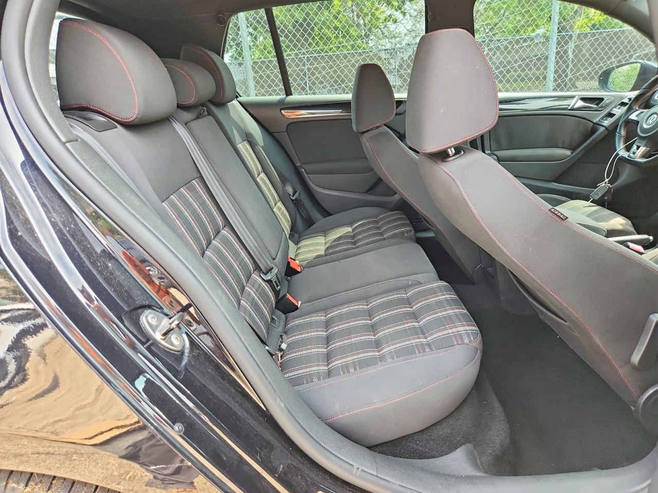 2012 Volkswagen Gti Black vin: WVWHV7AJ8CW079956