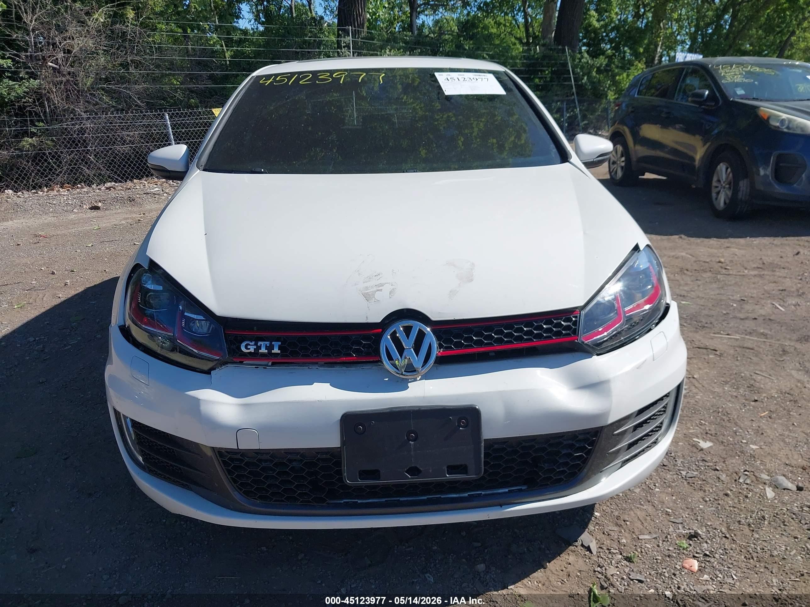 2012 Volkswagen Gti 4-door White vin: WVWHV7AJ9CW271404