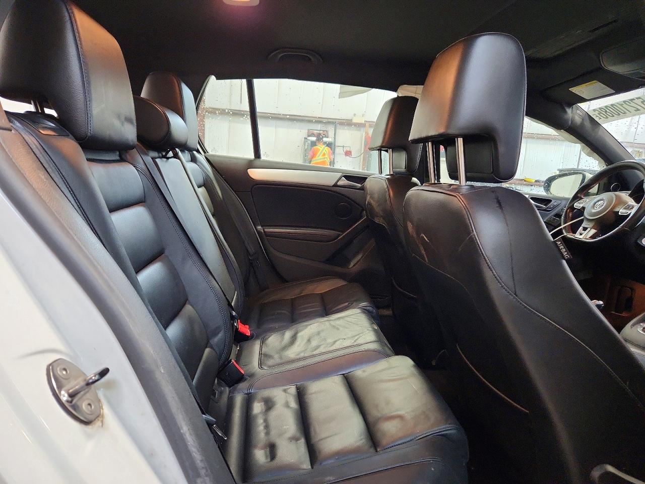 2012 Volkswagen Gti White vin: WVWHV7AJ9CW298005
