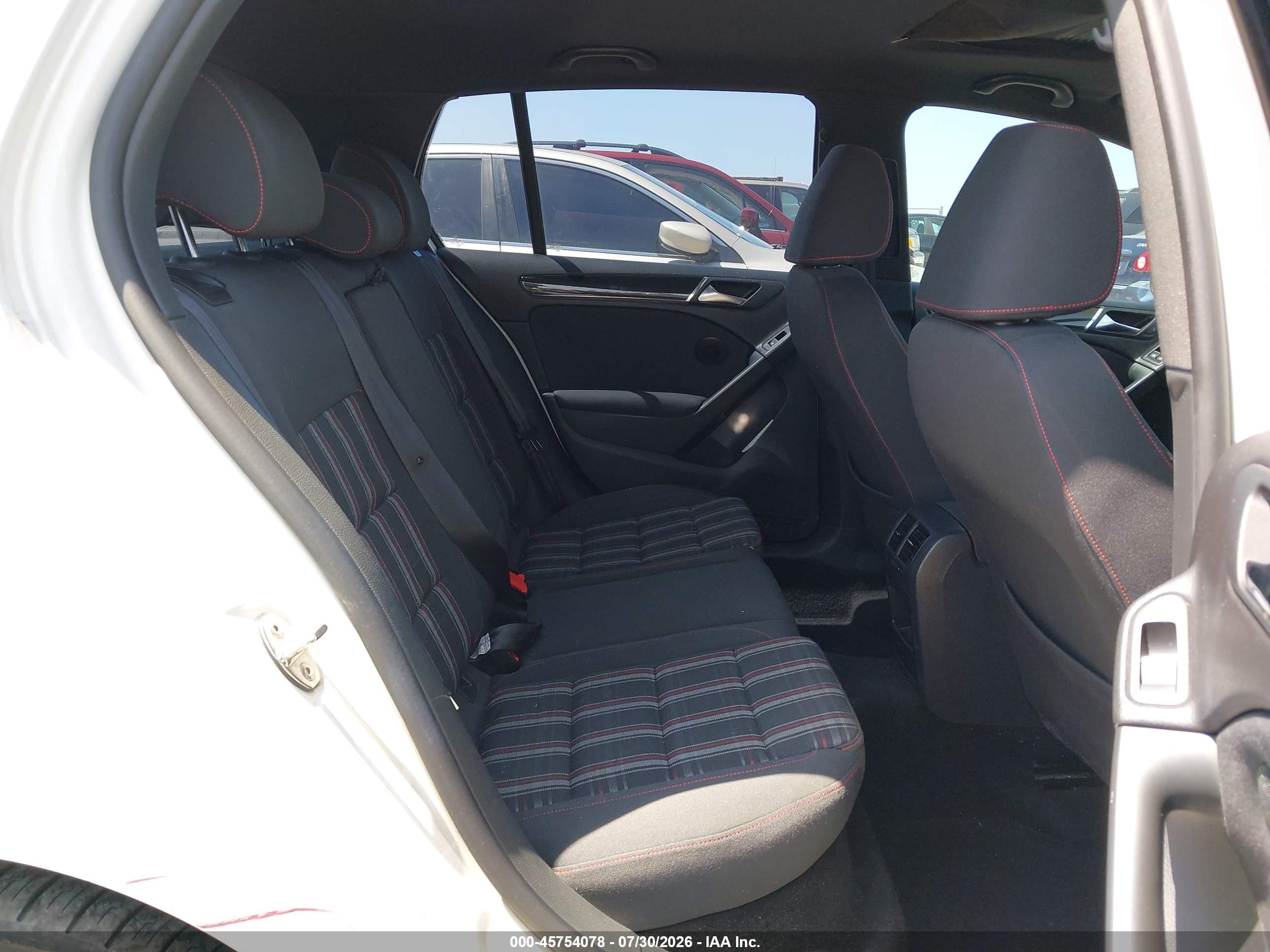 2013 Volkswagen Gti 4-door White vin: WVWHV7AJ9DW116126
