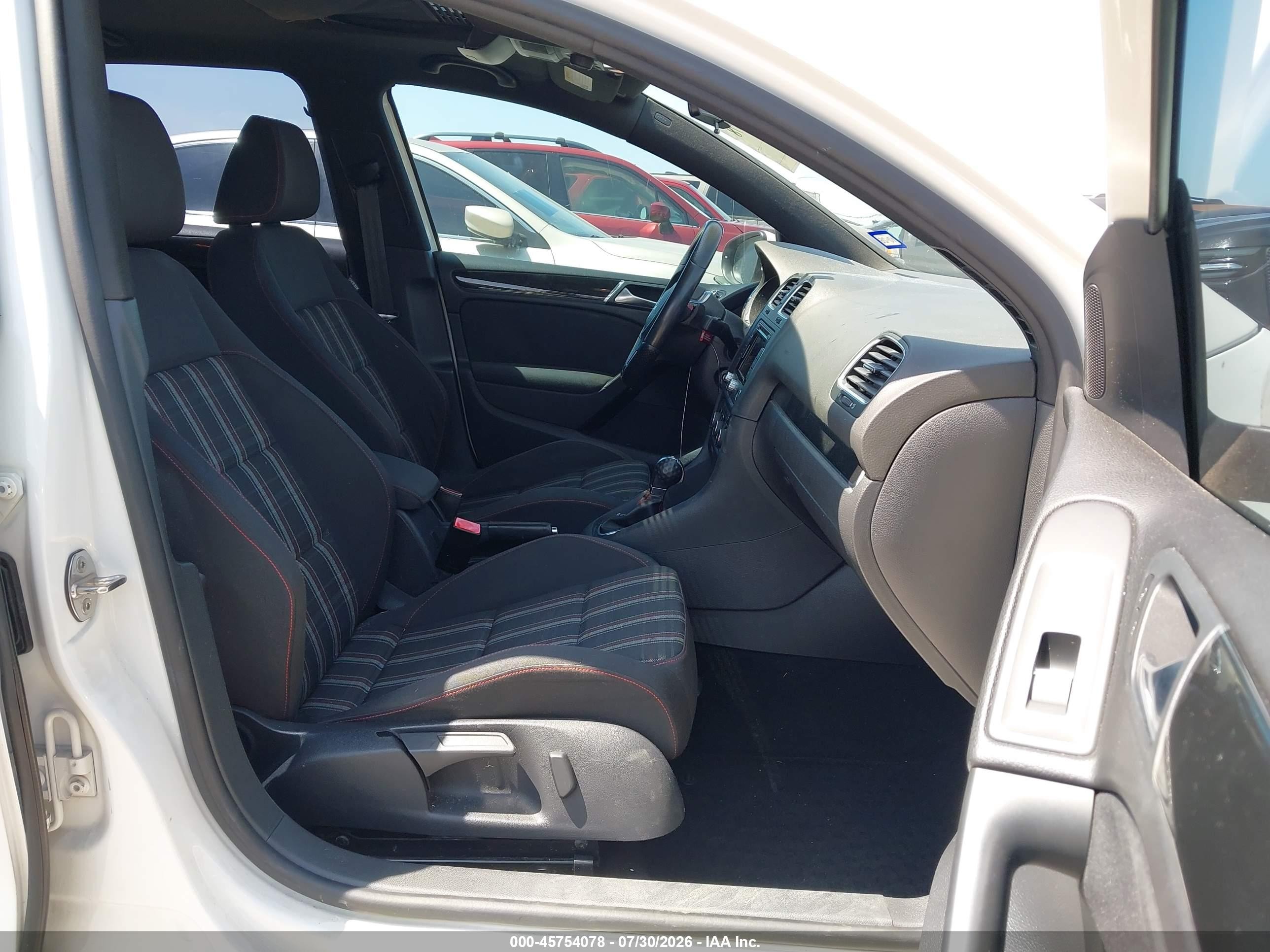 2013 Volkswagen Gti 4-door White vin: WVWHV7AJ9DW116126