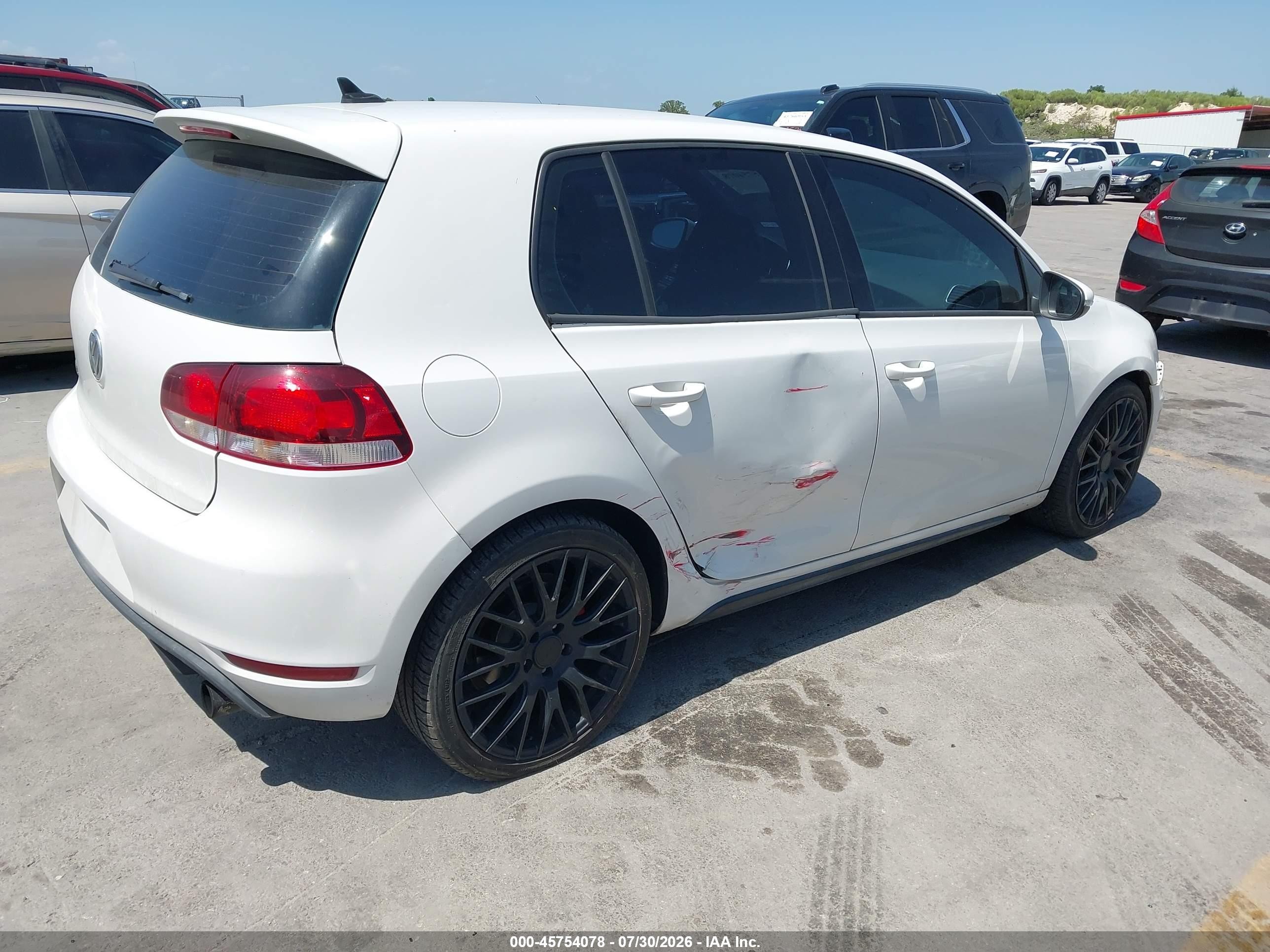 2013 Volkswagen Gti 4-door White vin: WVWHV7AJ9DW116126