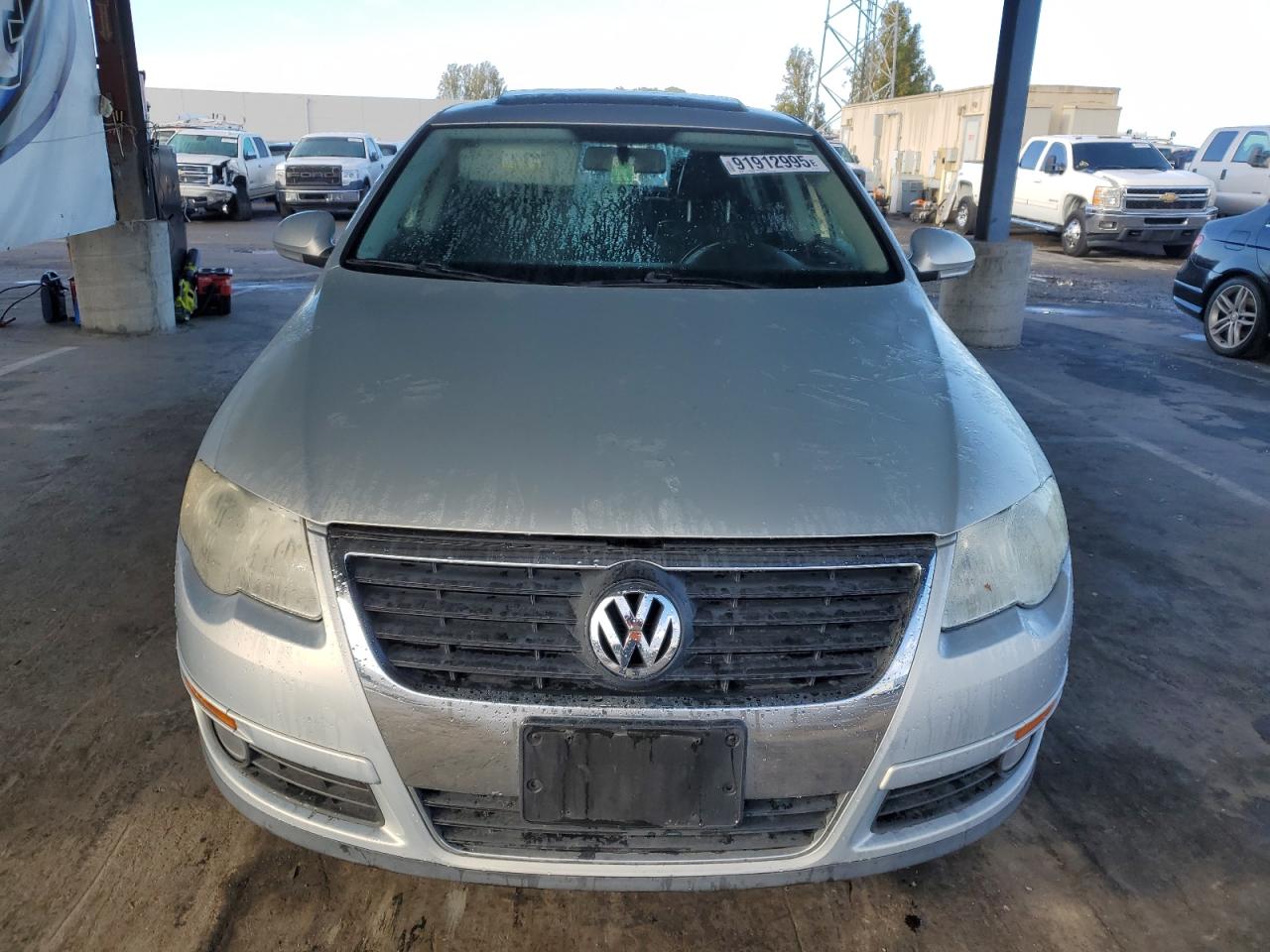 2009 Volkswagen Passat Turbo Silver vin: WVWJK73C09P052262