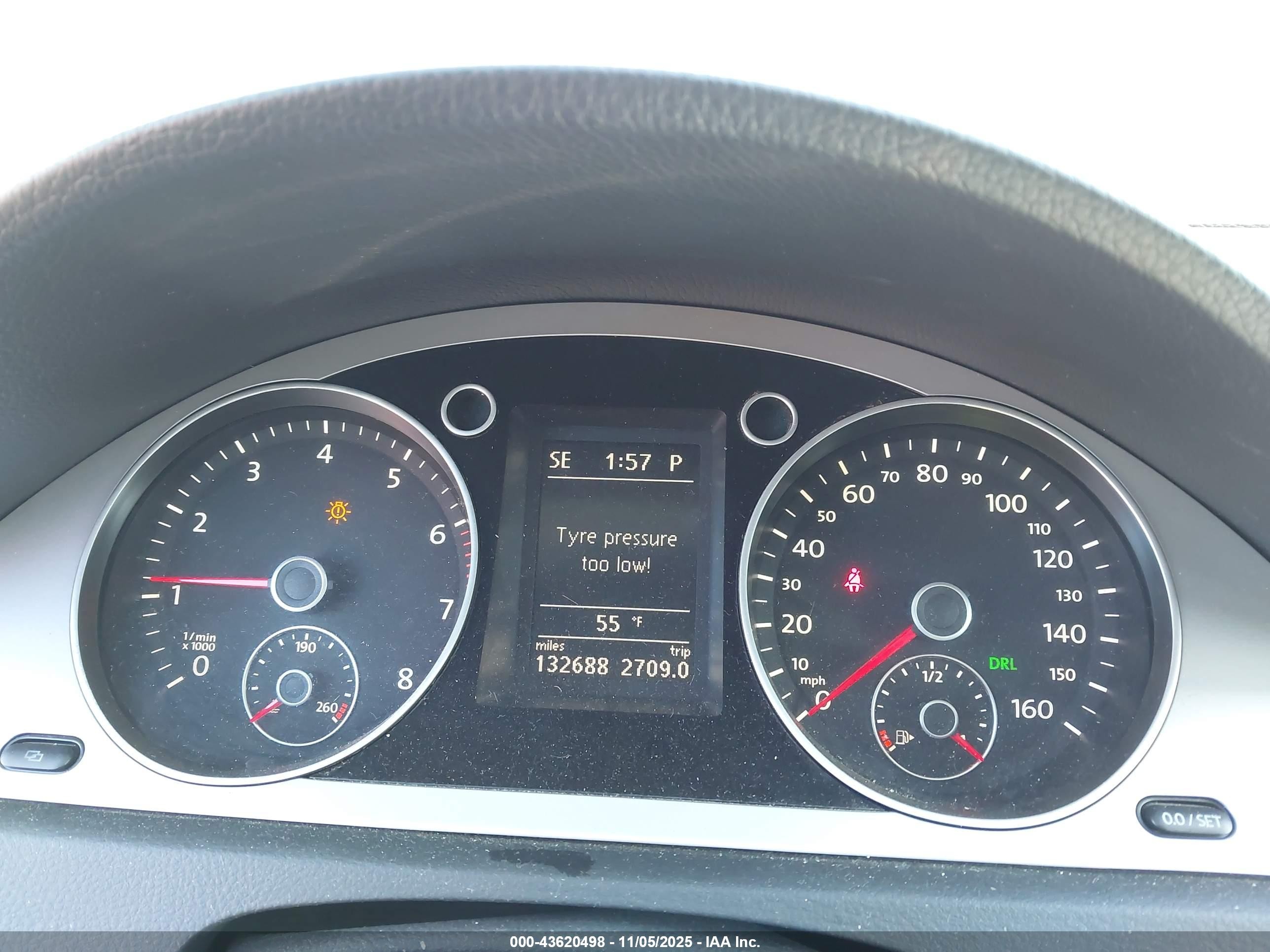 2009 Volkswagen Passat Komfort Silver vin: WVWJK73C09P053296