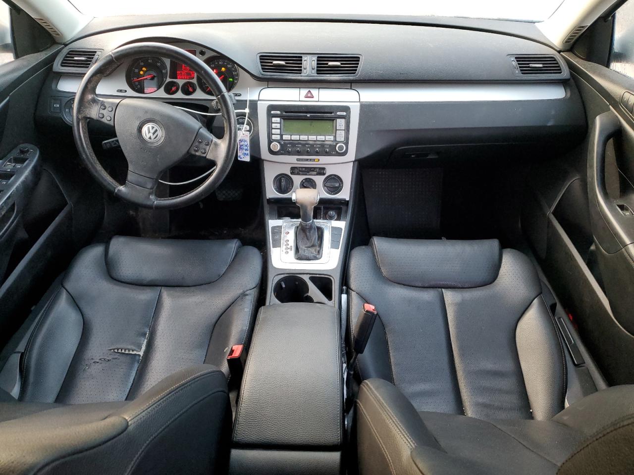 2009 Volkswagen Passat Turbo Silver vin: WVWJK73C19E004393