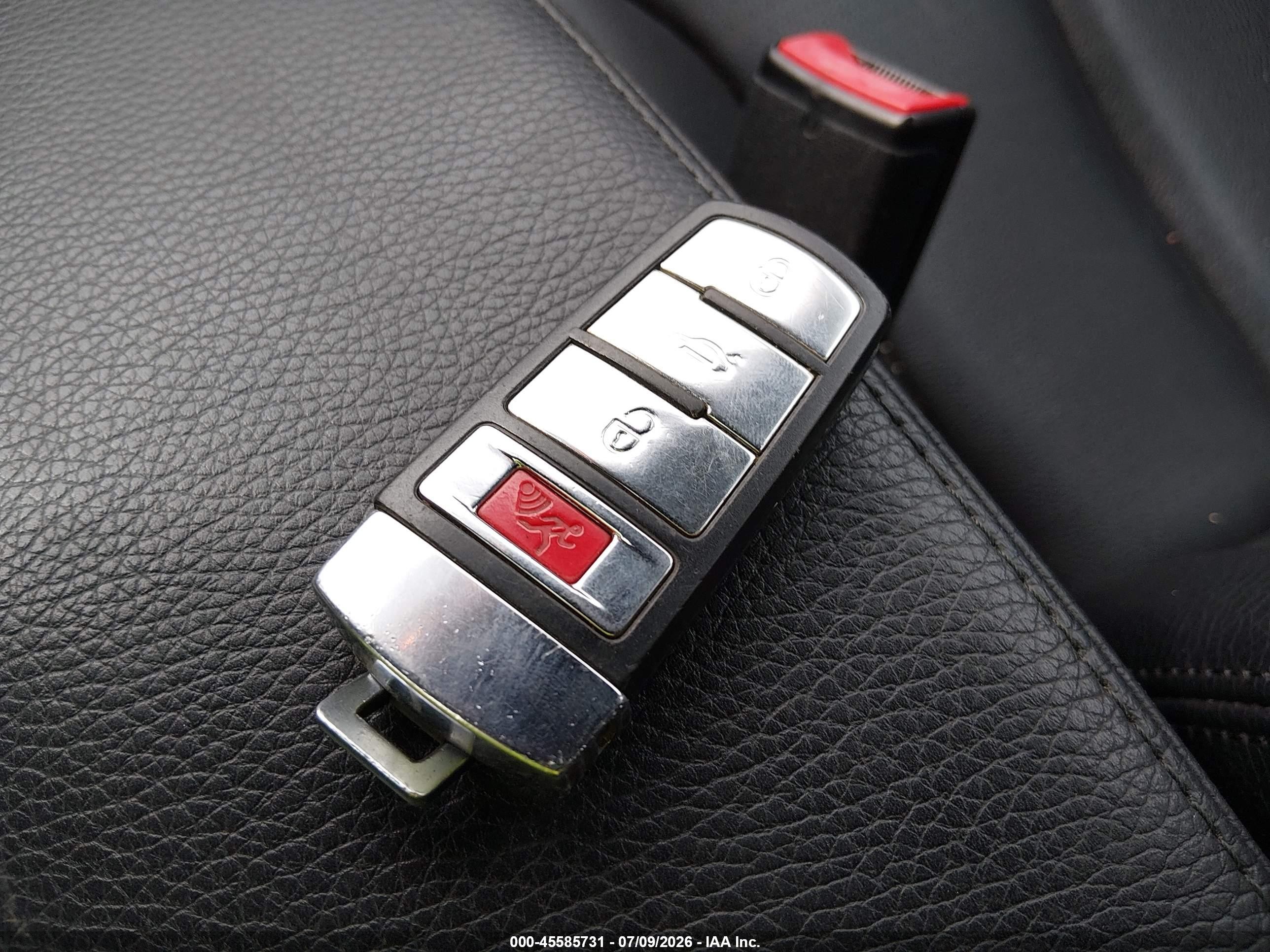 2009 Volkswagen Passat Komfort Черный vin: WVWJK73C19P014197