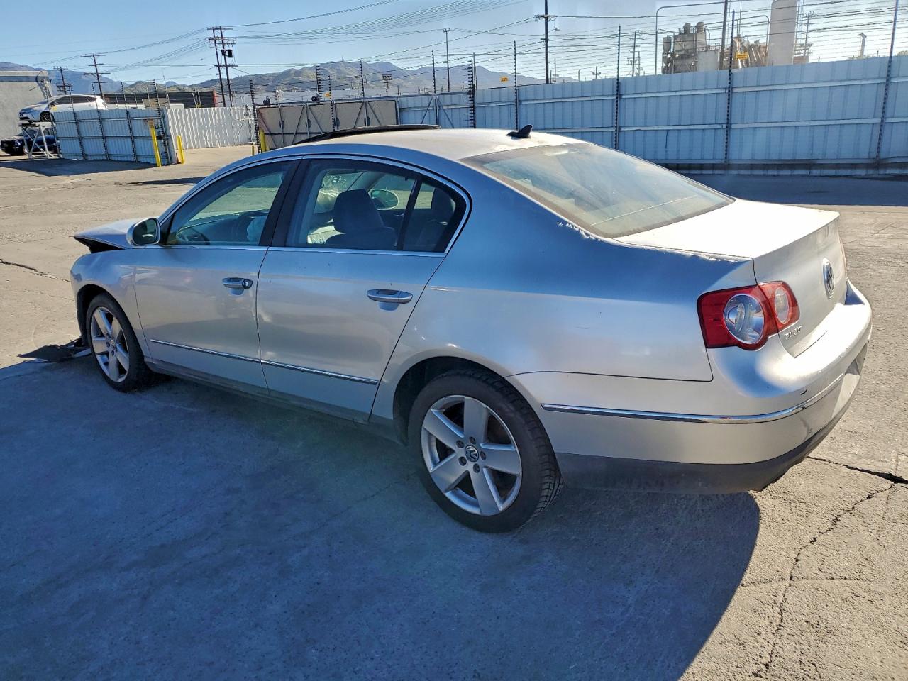 2009 Volkswagen Passat Turbo Silver vin: WVWJK73C19P039018