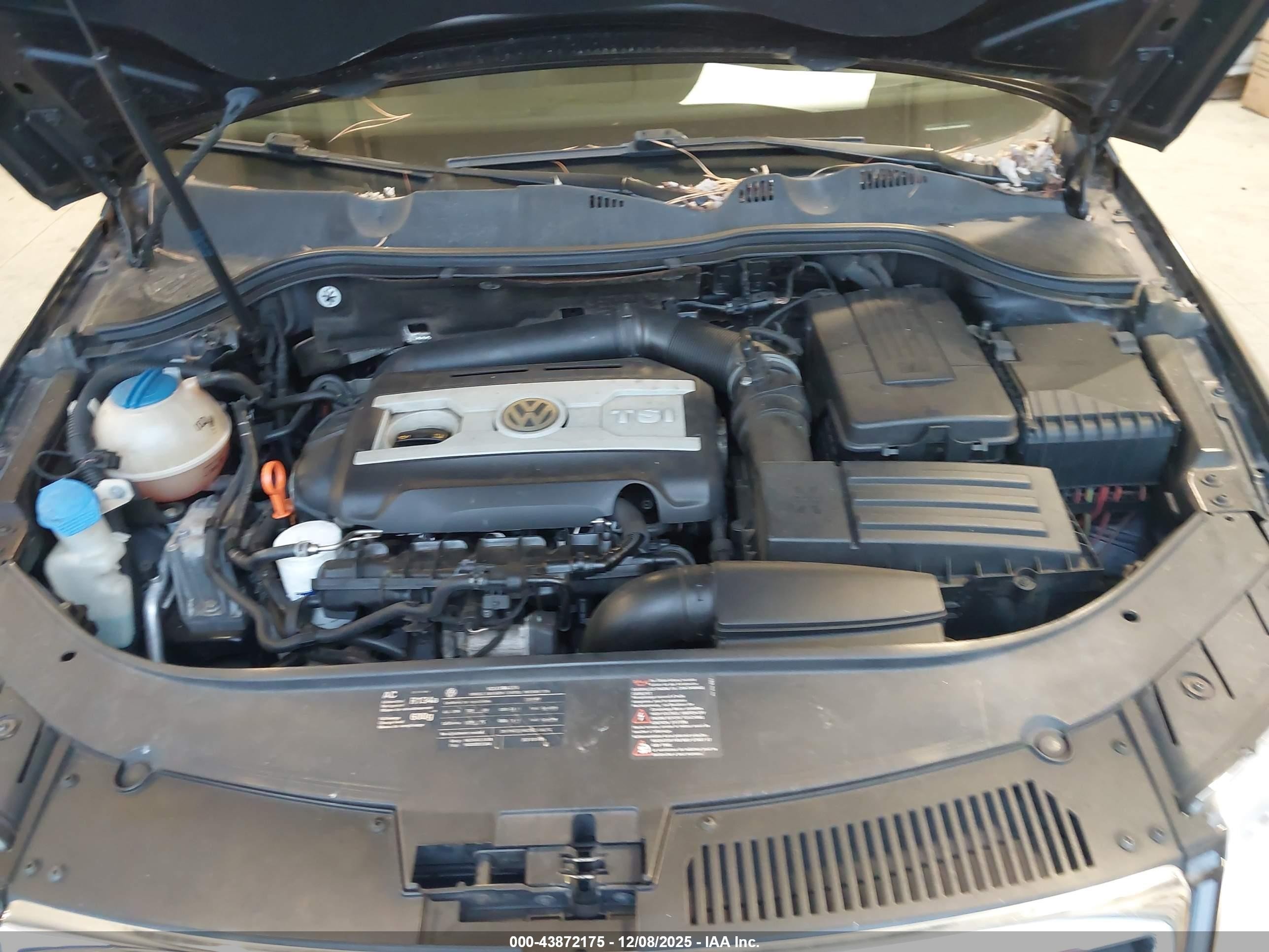 2009 Volkswagen Passat Komfort Black vin: WVWJK73C19P040900